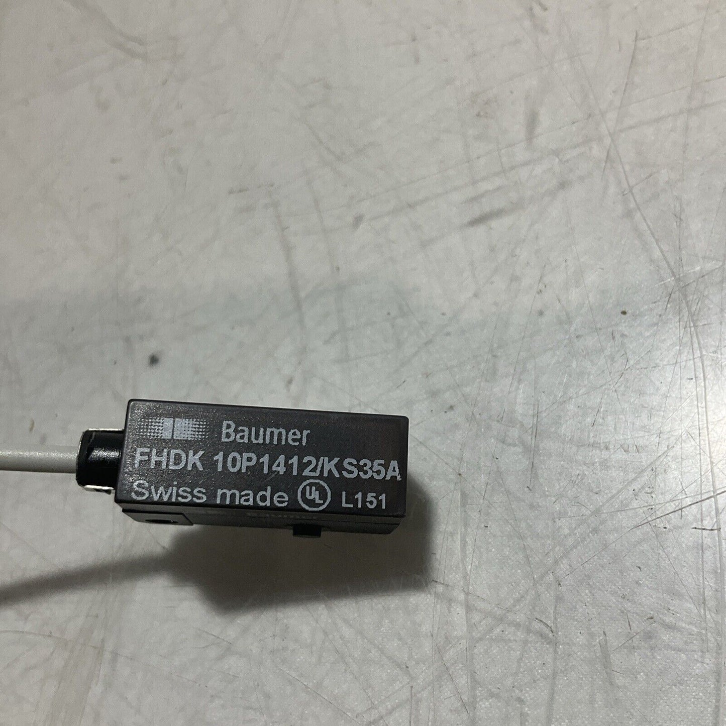 BAUMER FHDK 10P1412/KS35A DIFFUSE PHOTOEYE PHOTOELECTRIC SENSOR ASSEMBLY U3S