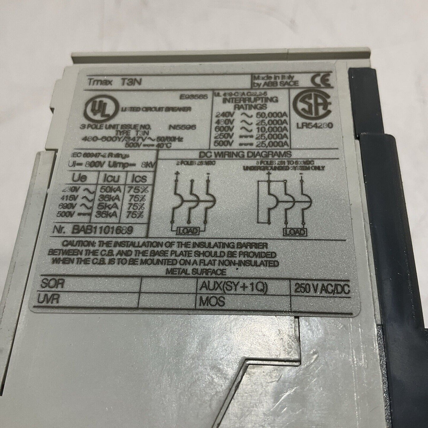 ABB TMAX T3 N 225 CIRCUIT BREAKER 3P 225A W AUX SWITCH U3S