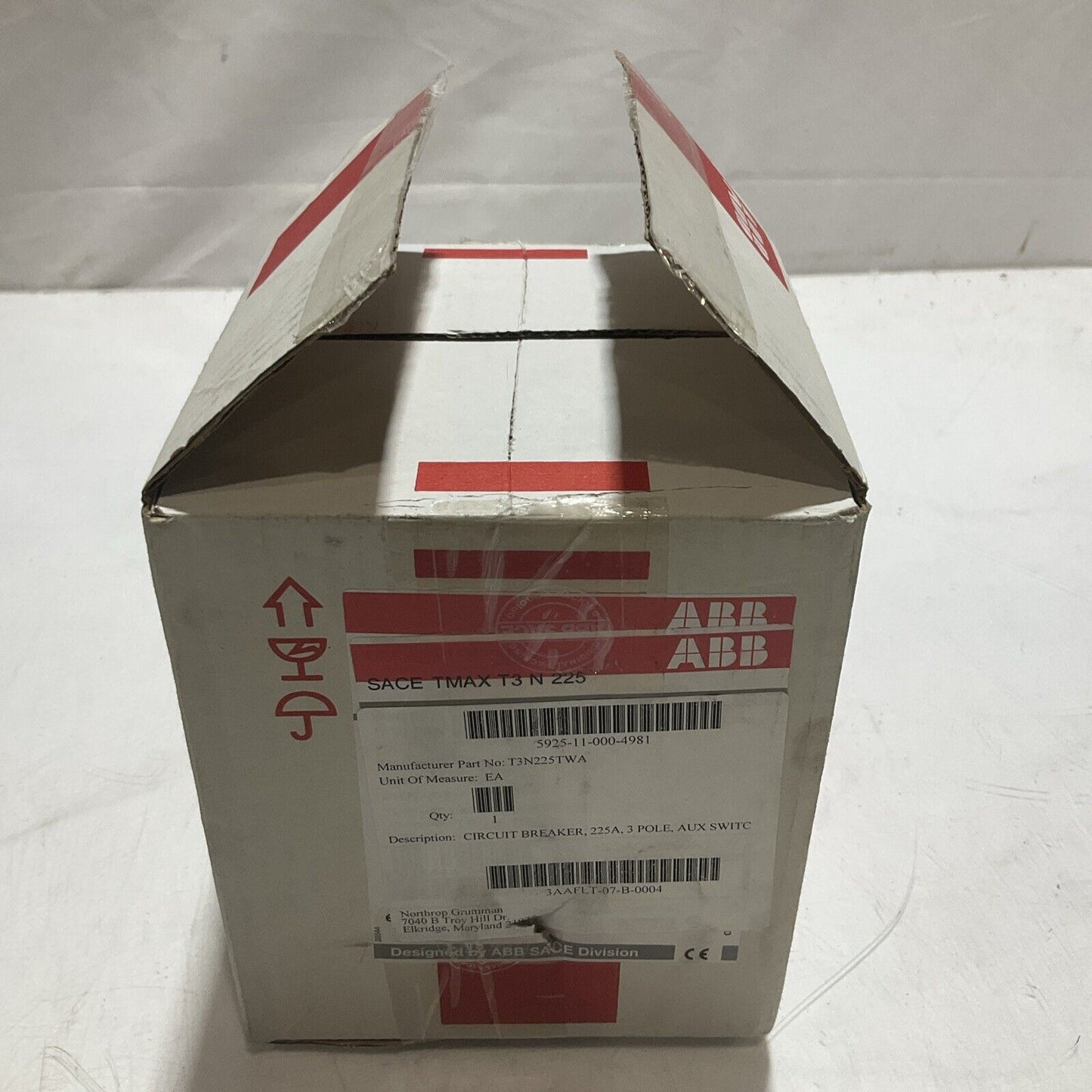 ABB TMAX T3 N 225 CIRCUIT BREAKER 3P 225A W AUX SWITCH U3S