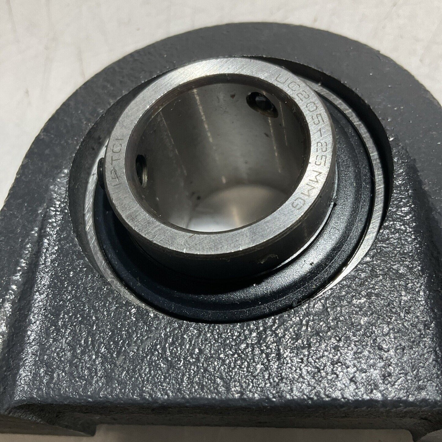 IPTCI UC205-25MM PILLOW BLOCK BEARINGS ASSEMBLY LOT OF 3 N3M
