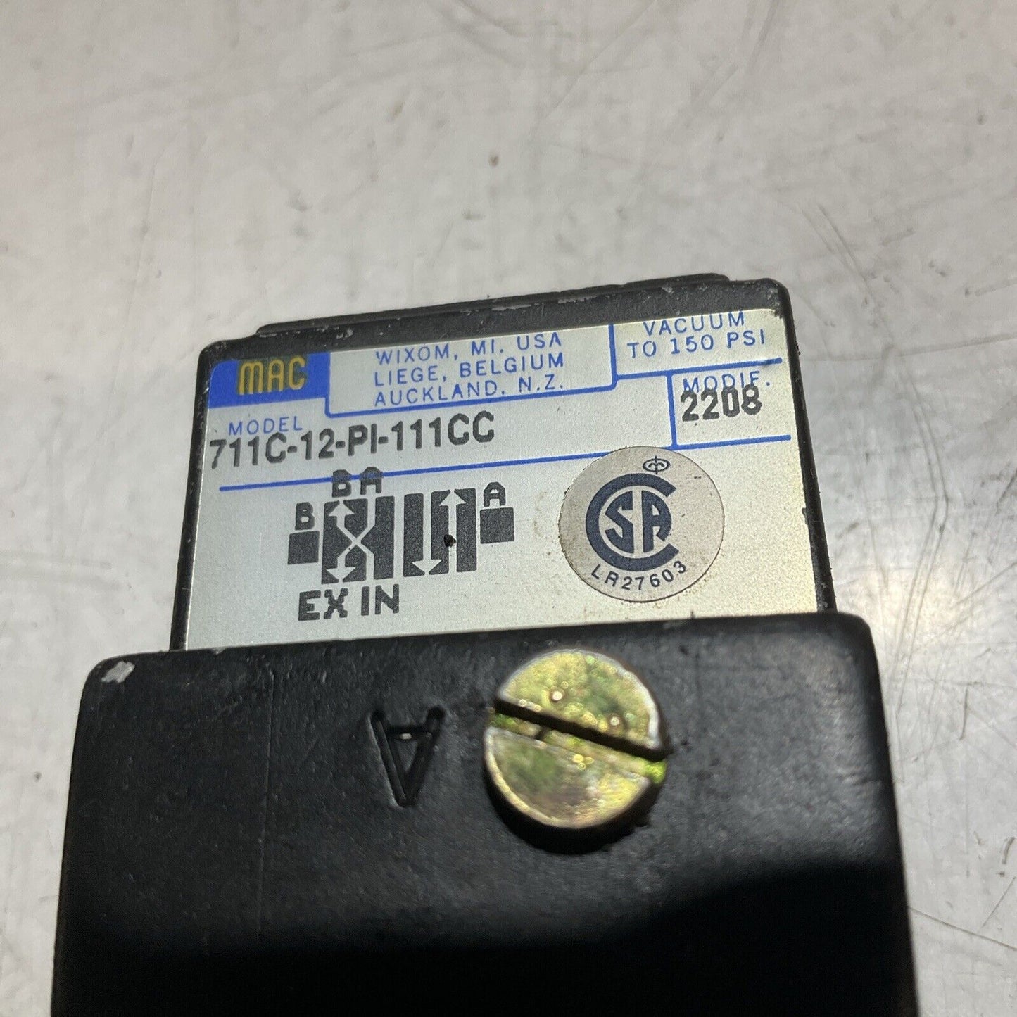 MAC 711C-12-PI-111CC PNEUMATIC VALVE MODEL 2208 U3S