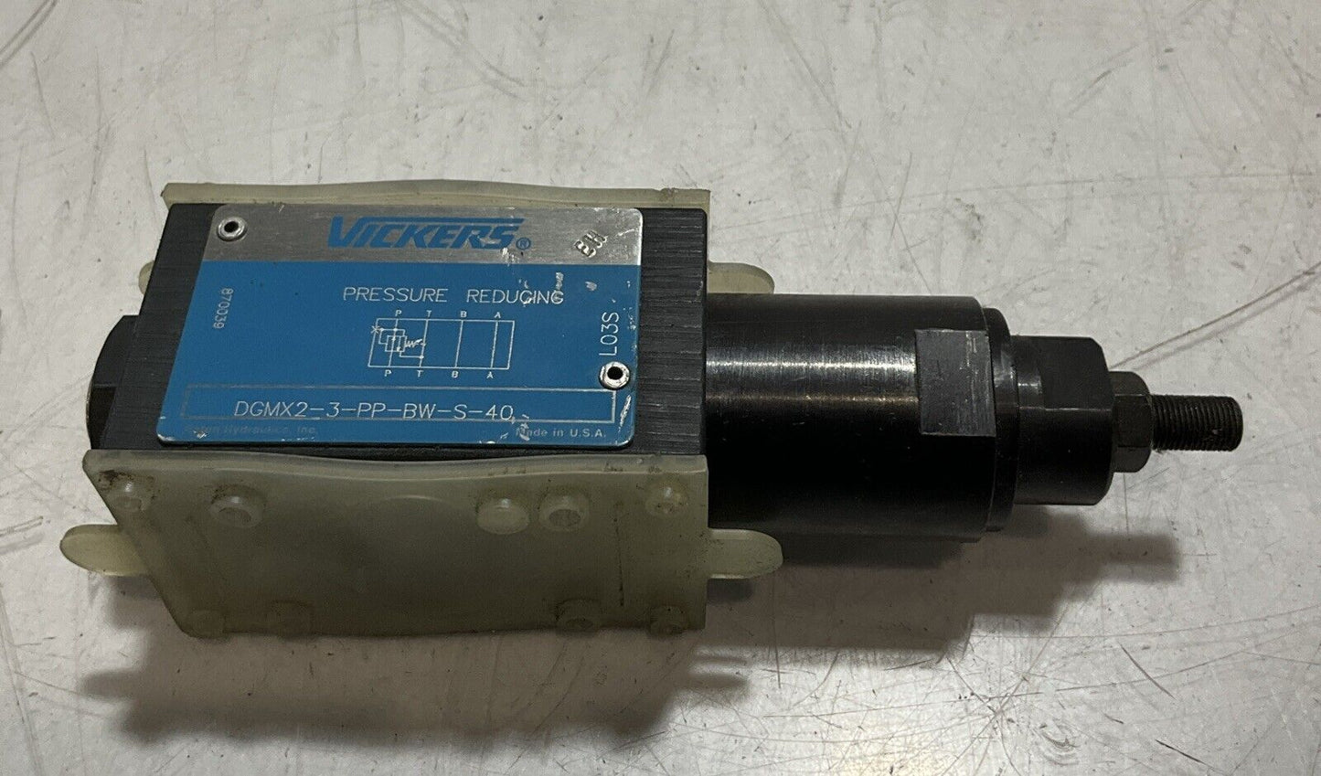 VICKERS DGMX2-3-PP-BW-S-40 PRESSURE REDUCING VALVE N3M