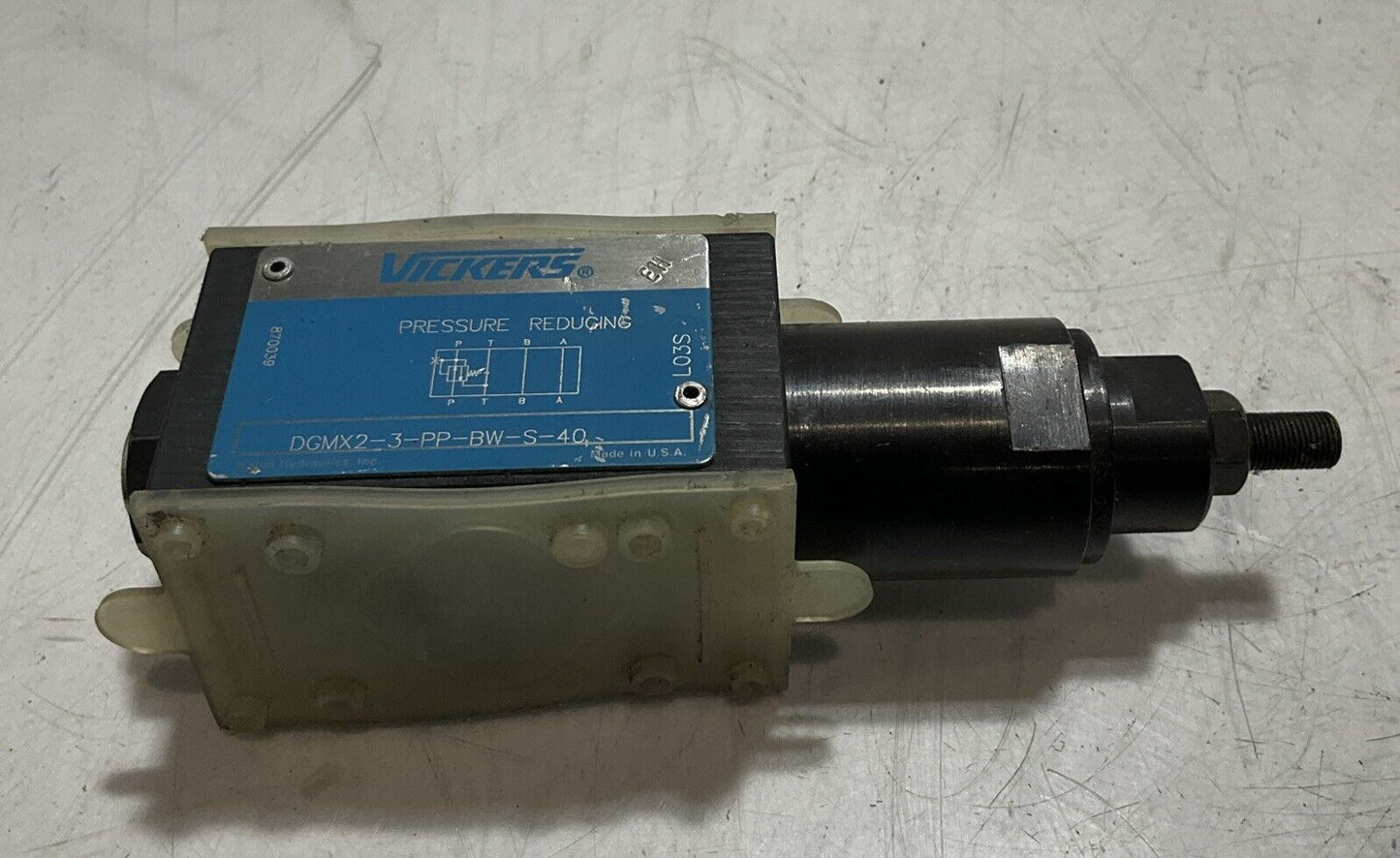 VICKERS DGMX2-3-PP-BW-S-40 PRESSURE REDUCING VALVE N3M