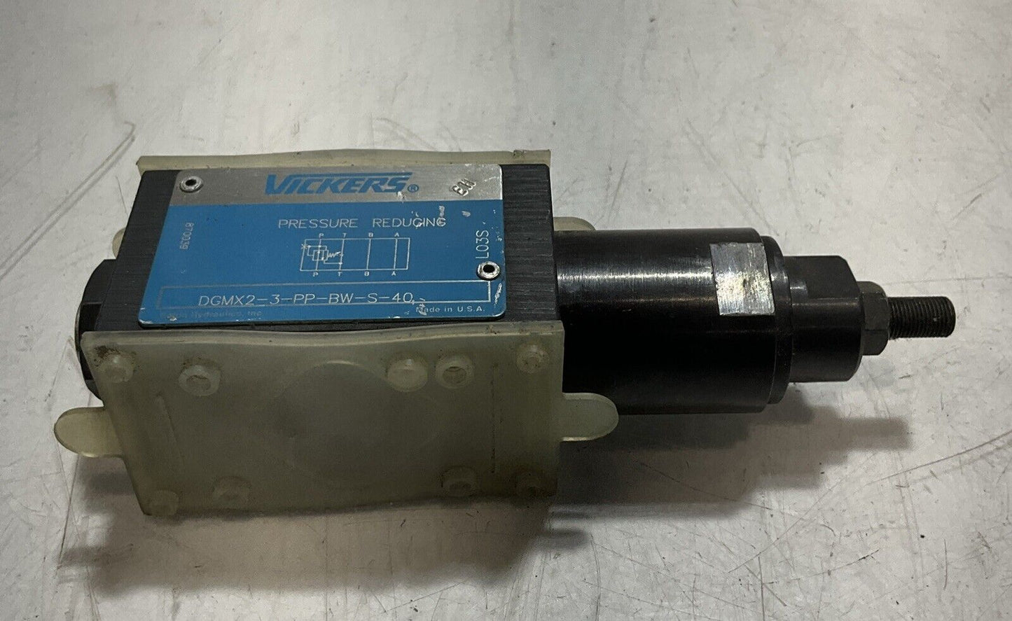 VICKERS DGMX2-3-PP-BW-S-40 PRESSURE REDUCING VALVE N3M