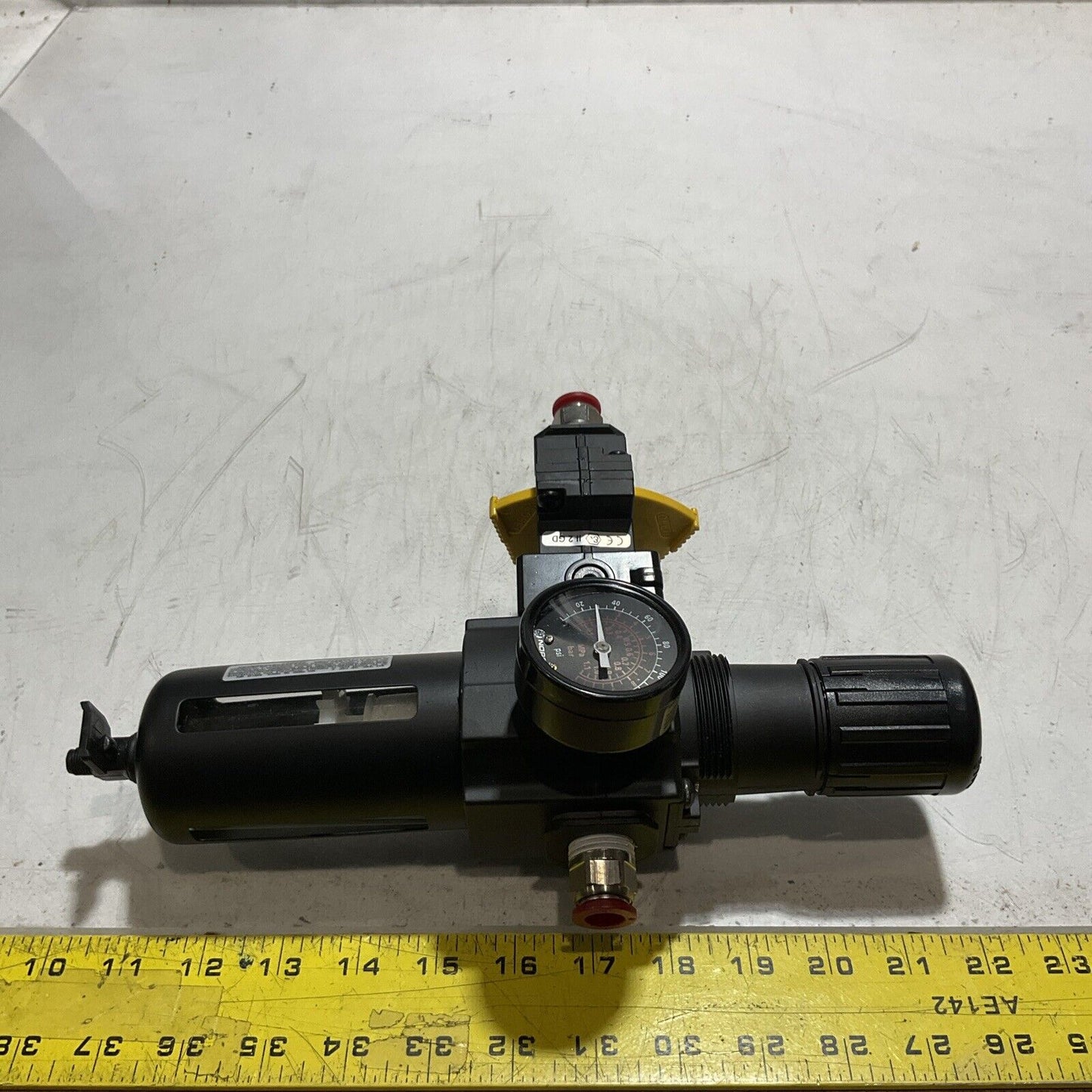 IMI NORGREN PNEUMATIC REGULATOR LOCKOUT VALVE T74E-4AA-P1N U3S