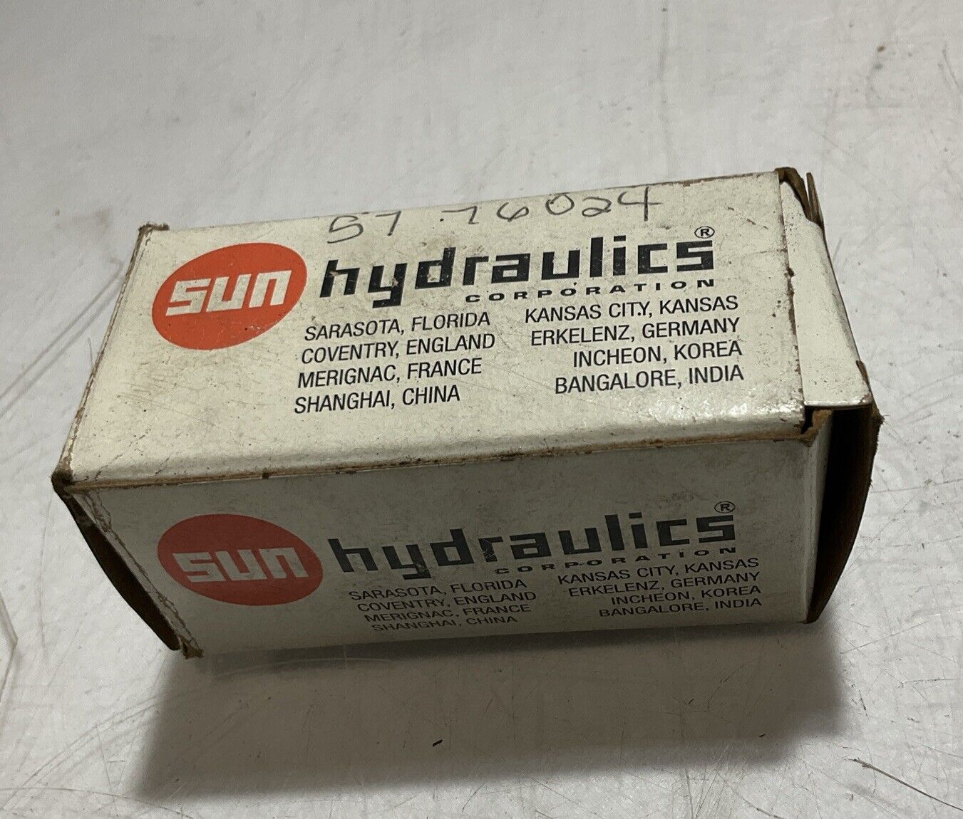 SUN HYDRALICS NSABKXVAA NASB KXV AA FLOW CONTROL VALVE GAUDGE SCRUBBER N3M