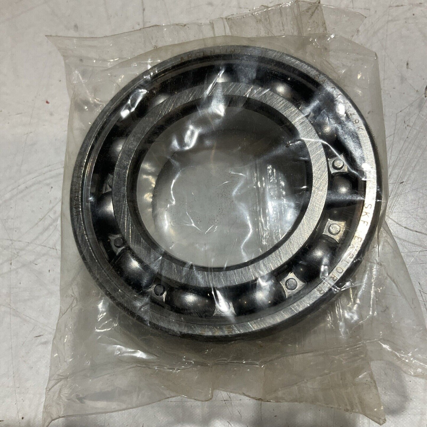 SKF 6006 JEM DEEP GROOVE BALL BEARINGS 33X 55 X 13 LOT OF 3 R7T