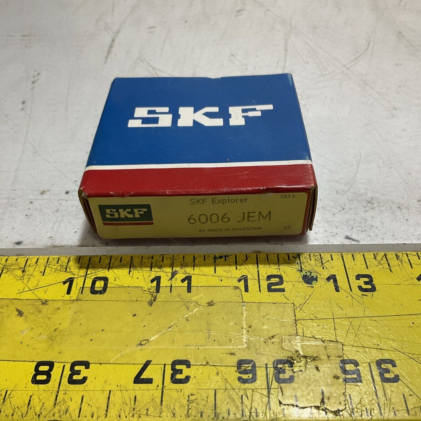 SKF 6006 JEM DEEP GROOVE BALL BEARINGS 33X 55 X 13 LOT OF 3 R7T