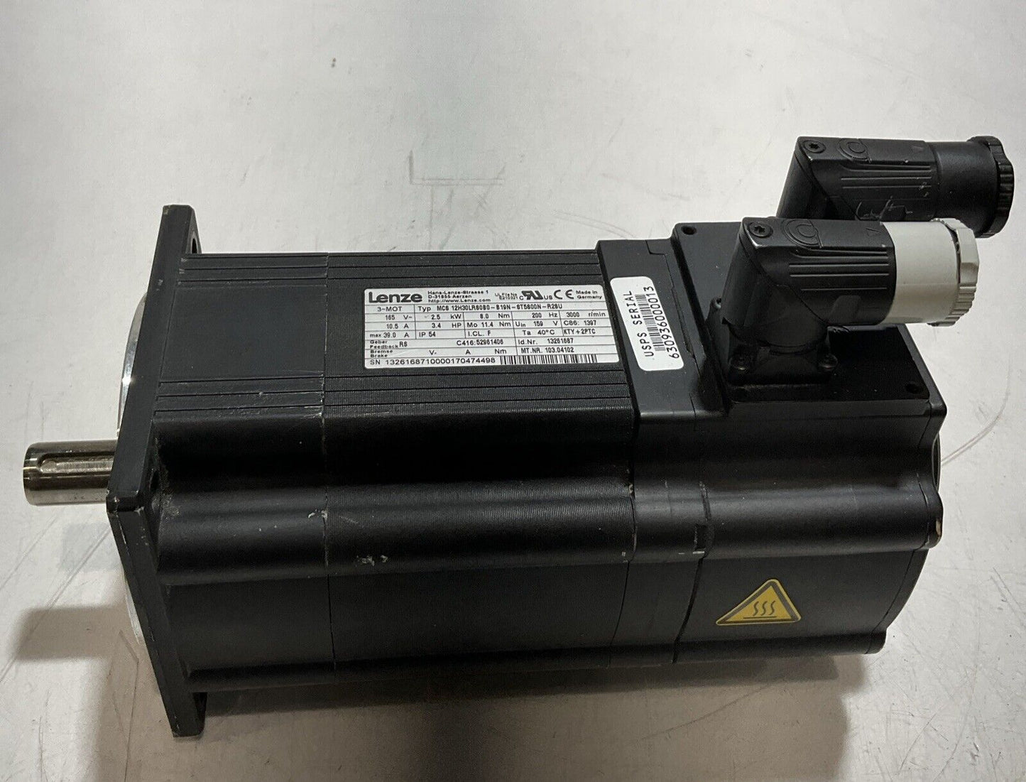 LENZE MCS12H30LRS0B0-B19N-ST5800N-R2SU SERVO MOTOR U3S