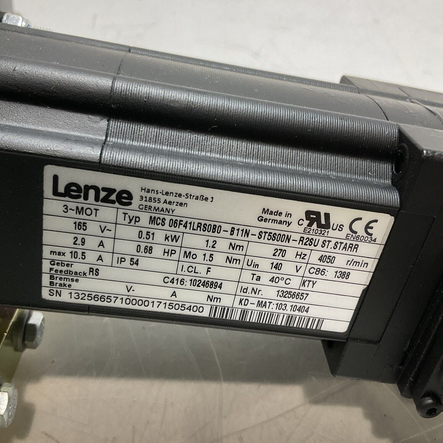 LENZE MCS06F41LRSB0-B11N-ST5S00NR2SUST.STARR SERVO MOTOR U3S