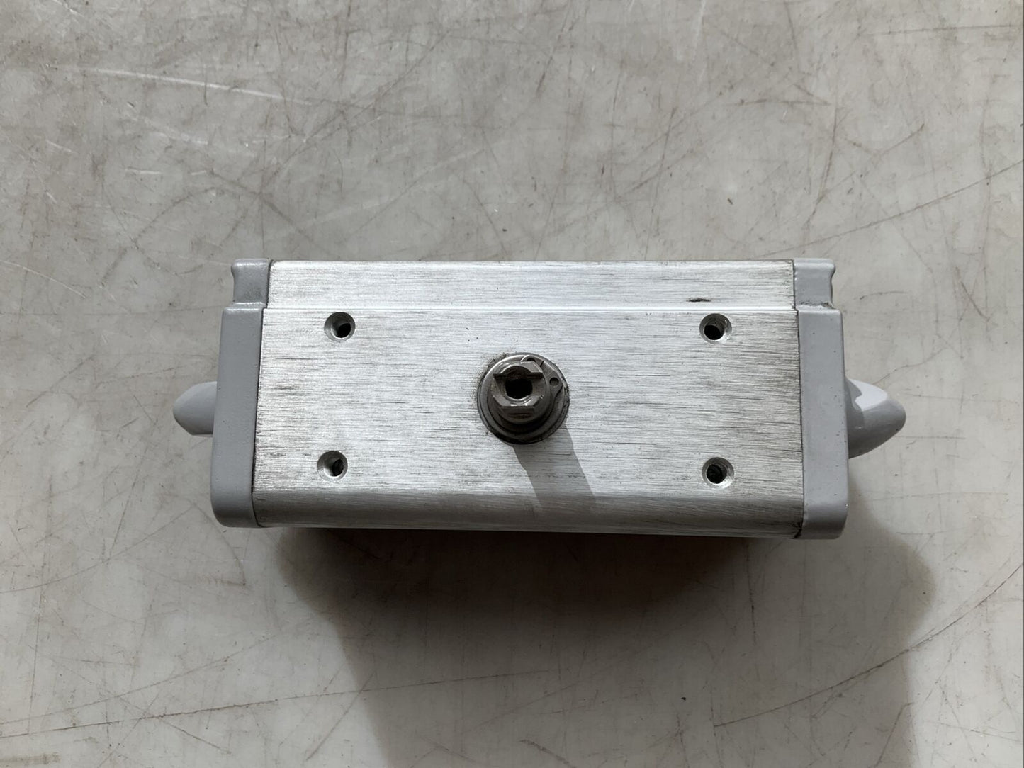 FESTO DAPS-0030-090-R-F0305 QUARTER TURN ACTUATOR 8.4 BAR N3M