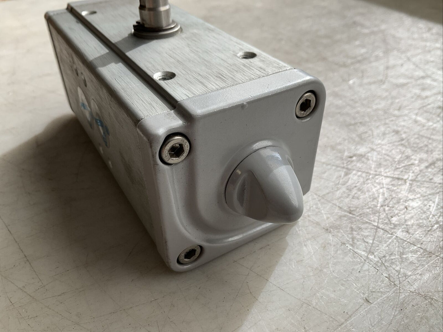 FESTO DAPS-0030-090-R-F0305 QUARTER TURN ACTUATOR 8.4 BAR N3M