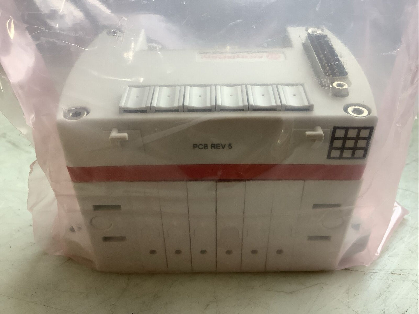 NORGREN VM1006001US VALVE MANIFOLD VM10 6-ST VLV STK U3S