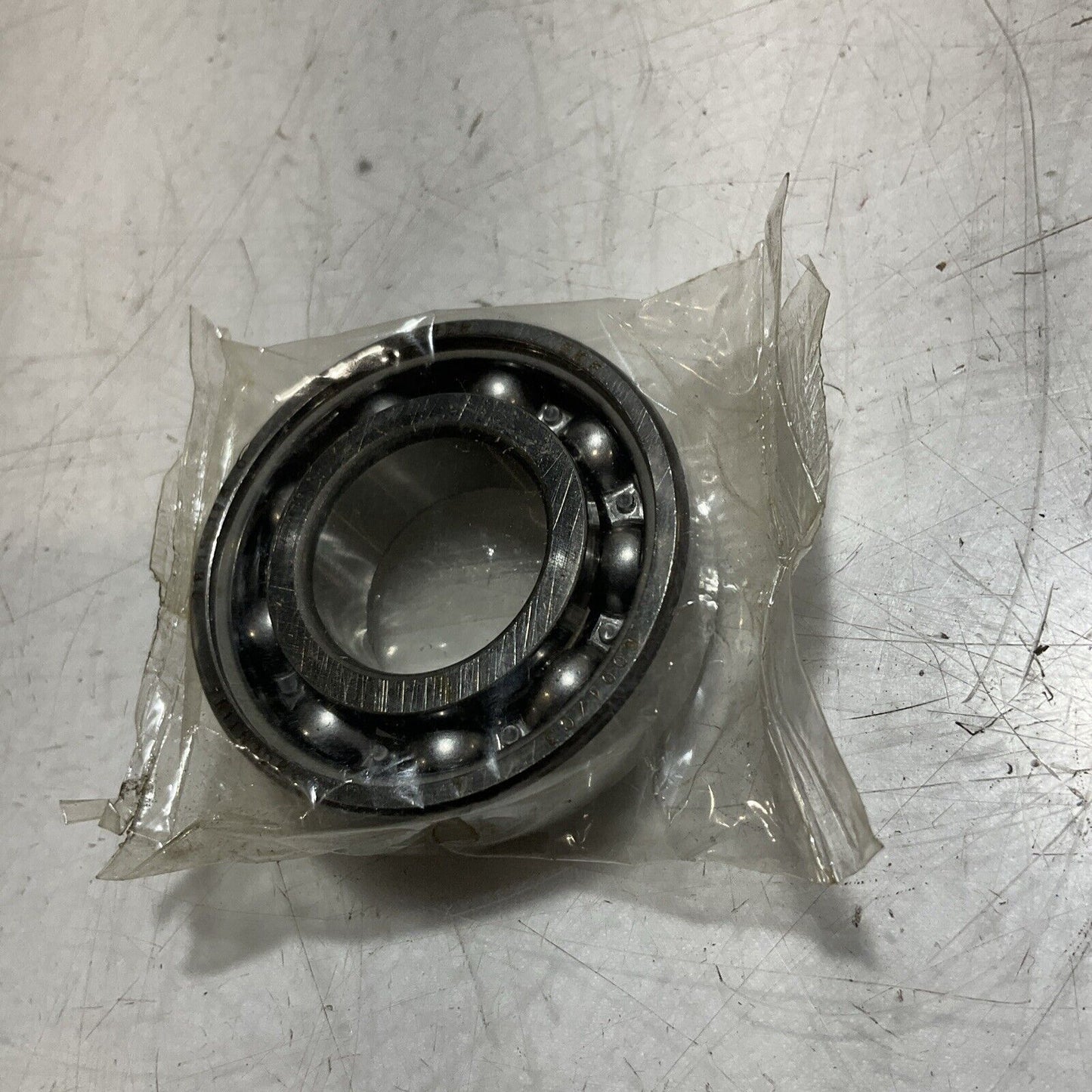 SKF 6004 JEM DEEP GROVE BALL BEARINGS 20 MM X 42MM X 12MM LOT OF 7 N3M