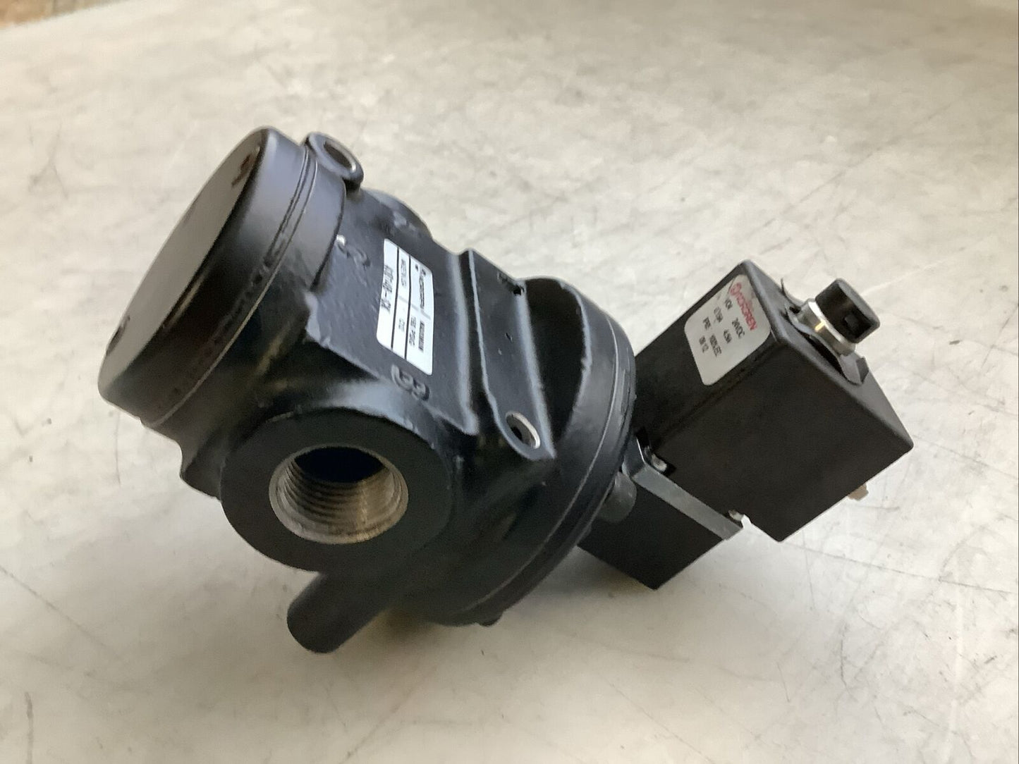 NORGREN A1014B-CK AIR CONTROL VALVE W/ VO4 POPPET 24 VDC .19A 4.5W 150 PSIG N3M