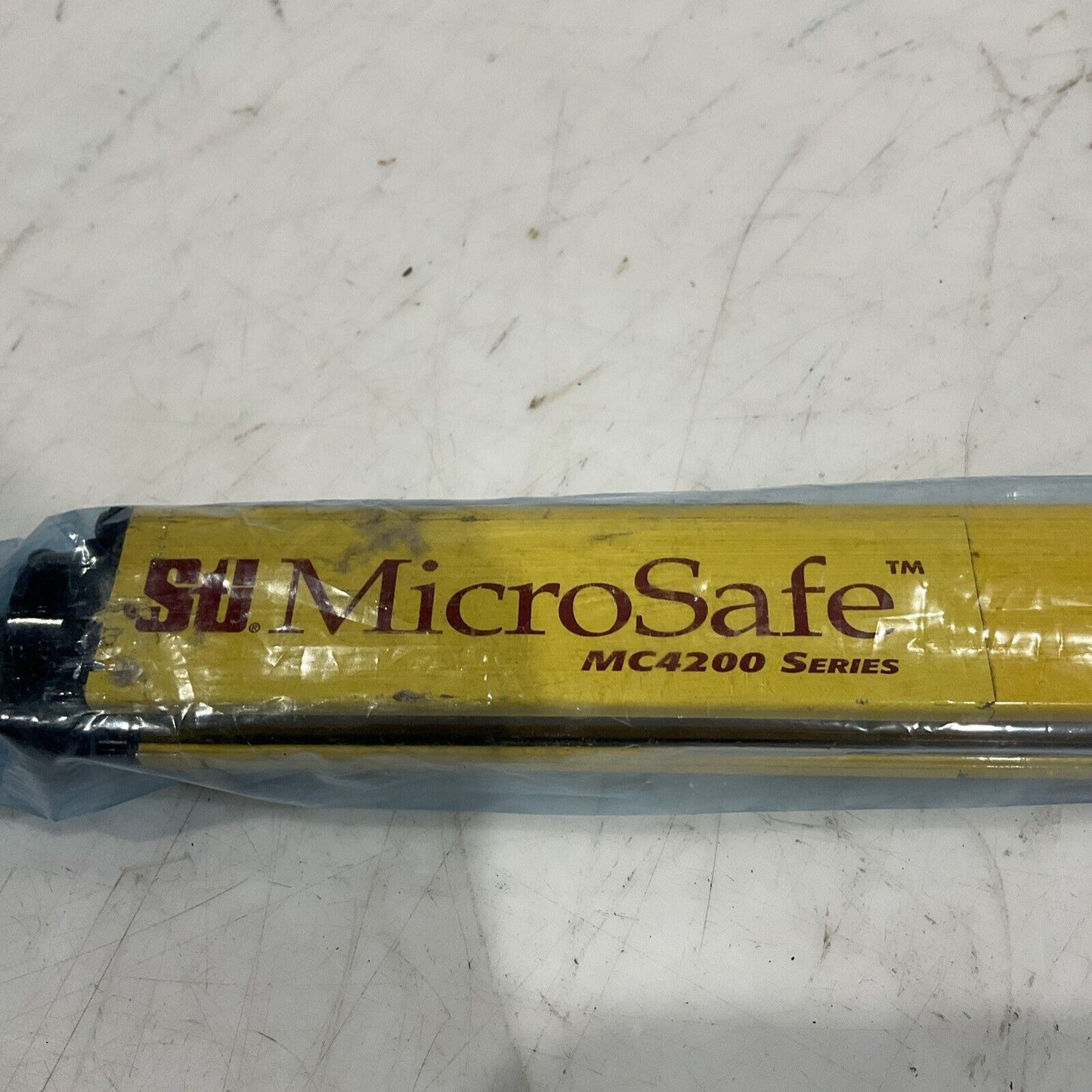 STJ MC4236RE 42733-0360 MICROSAFE MC4200SERIES LIGHT CURTAIN RECIEVER U3S