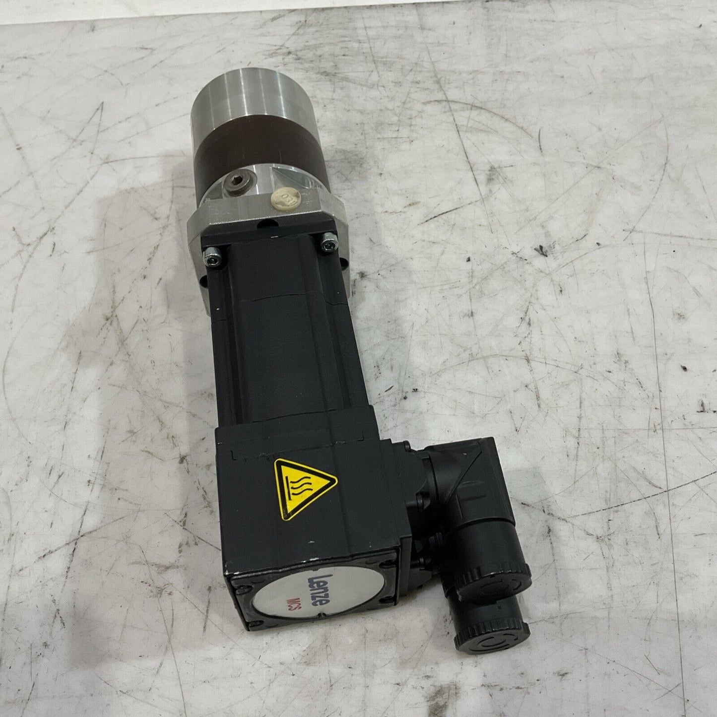 LENZE MCS06F41LRSOB0-B11N-ST5SOON-R2SU VOGEL 460133 GEAR-MOTOR ASSEMBLY U3S
