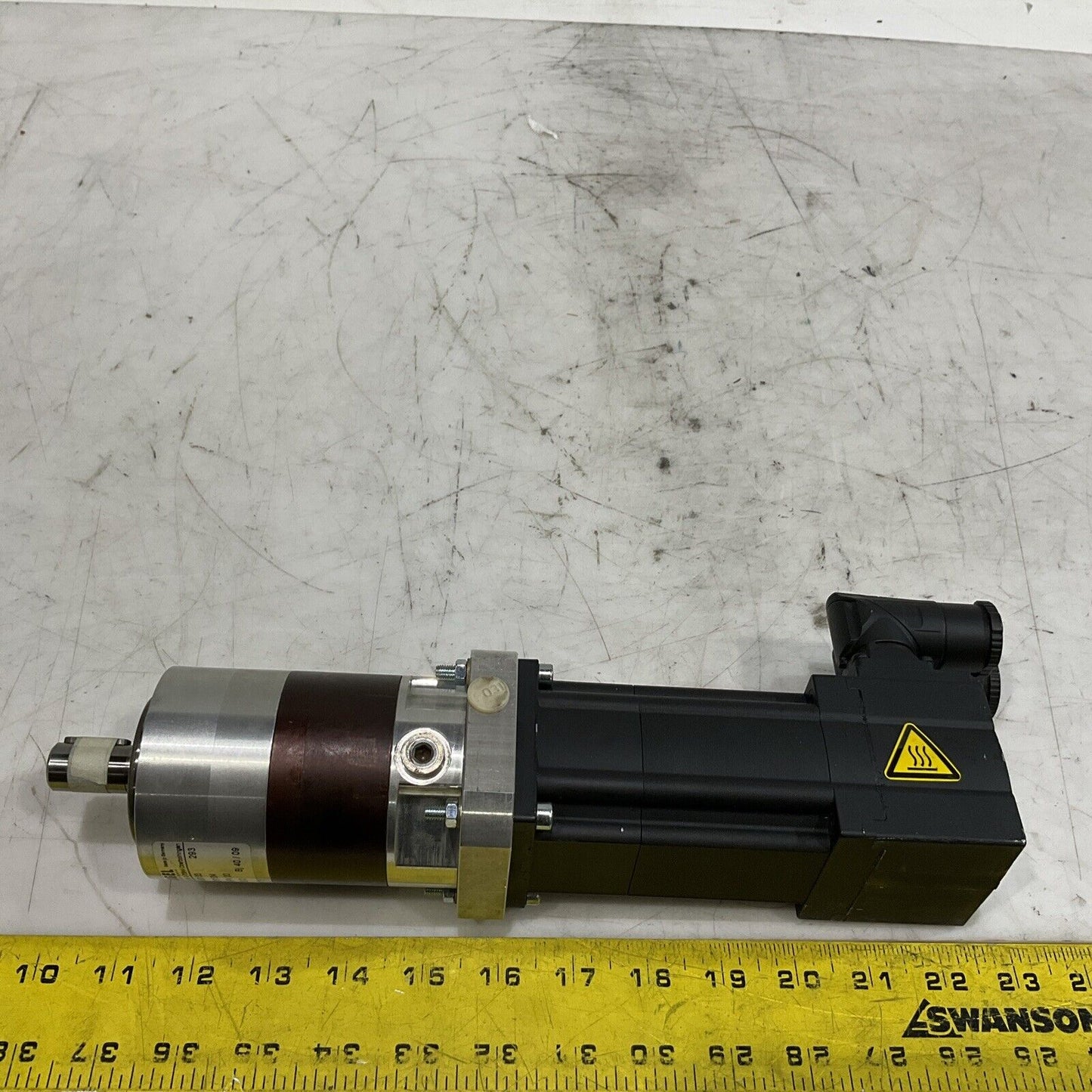 LENZE MCS06F41LRSOB0-B11N-ST5SOON-R2SU VOGEL 460133 GEAR-MOTOR ASSEMBLY U3S