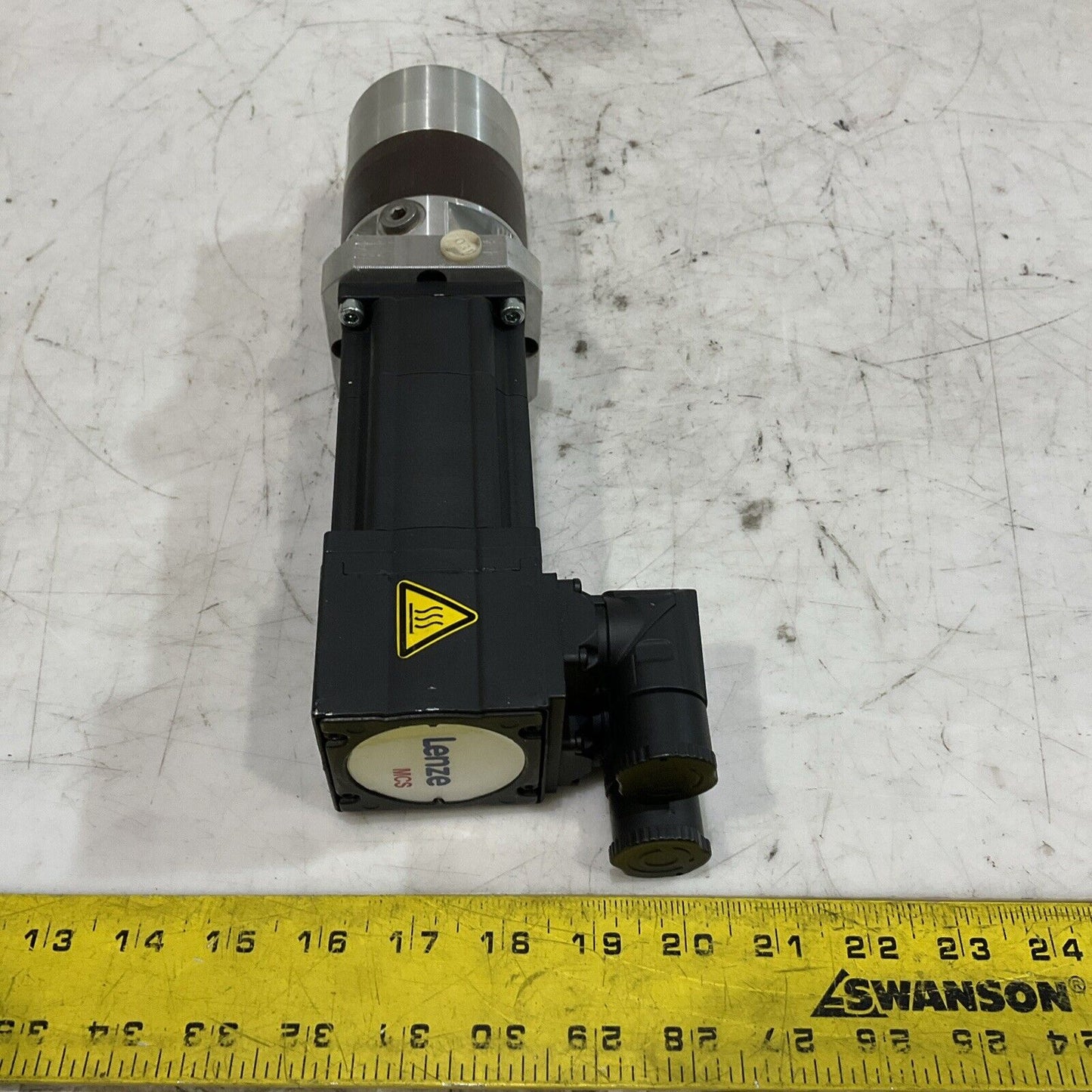 LENZE MCS06F41LRSOB0-B11N-ST5SOON-R2SU VOGEL 460133 GEAR-MOTOR ASSEMBLY U3S