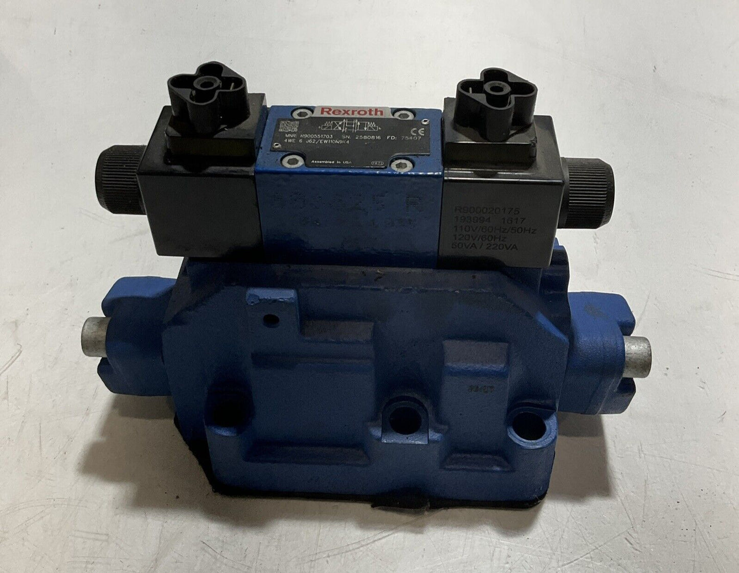 REXROTH R900551703 - R900912919 SOLENOID ACTUATED DIRECTIONAL SPOOL VALVE N3M