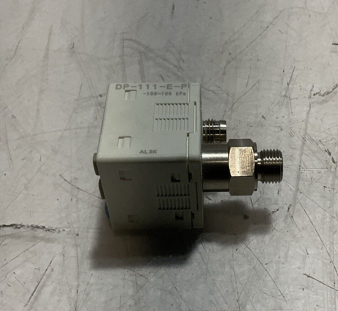 SUNX DP-111-E-P PRESSURE SENSOR 24VDC U3S