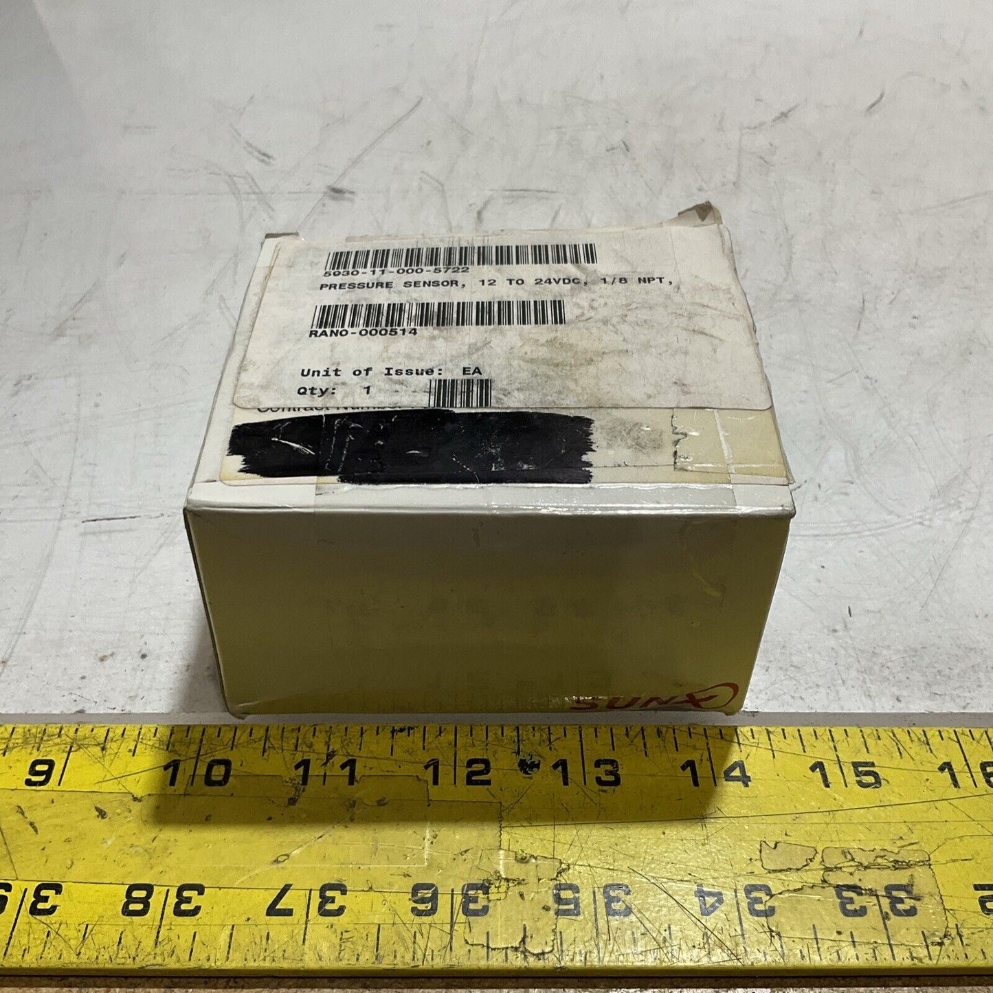 SUNX DP-111-E-P PRESSURE SENSOR 24VDC U3S