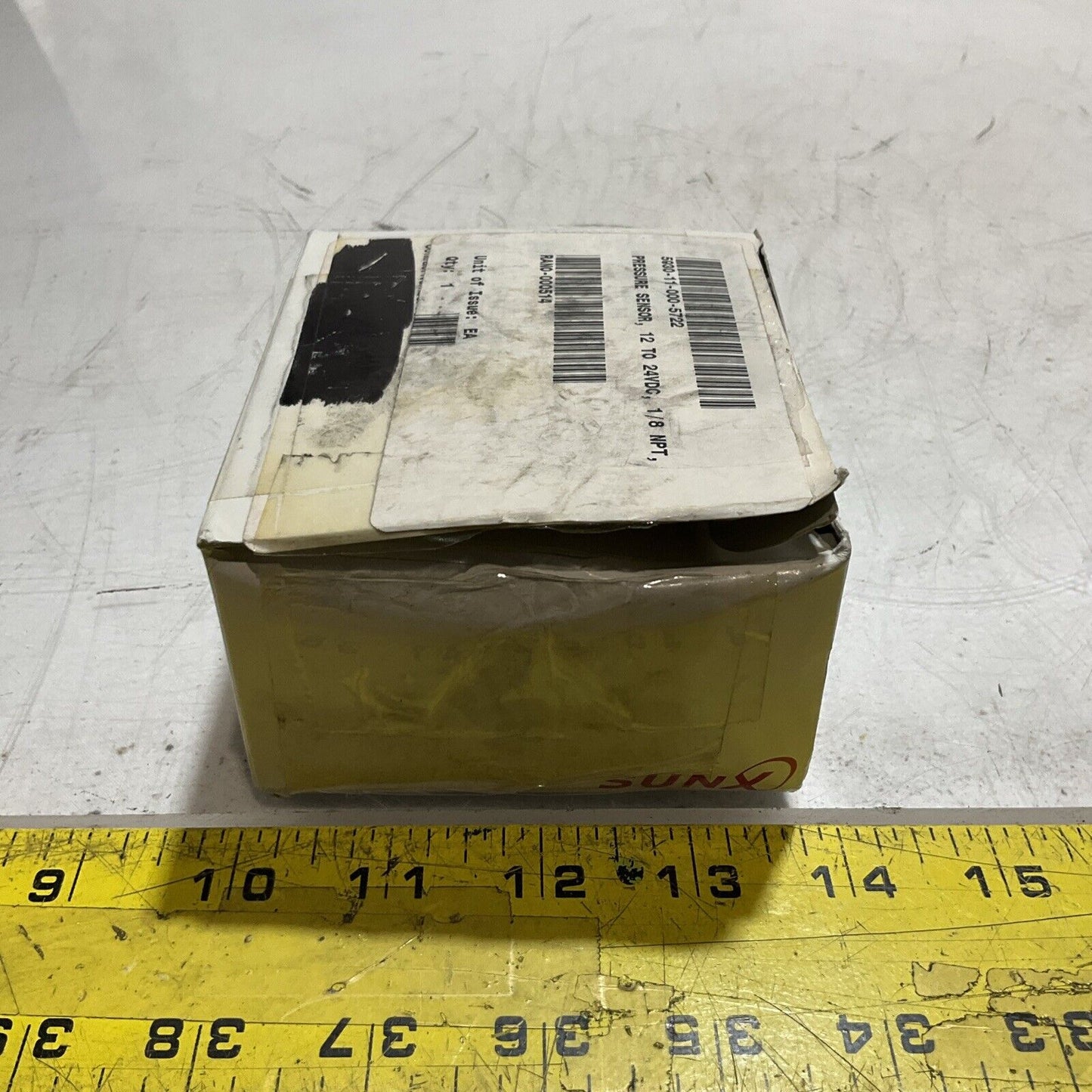 SUNX DP-111-E-P PRESSURE SENSOR 24VDC U3S