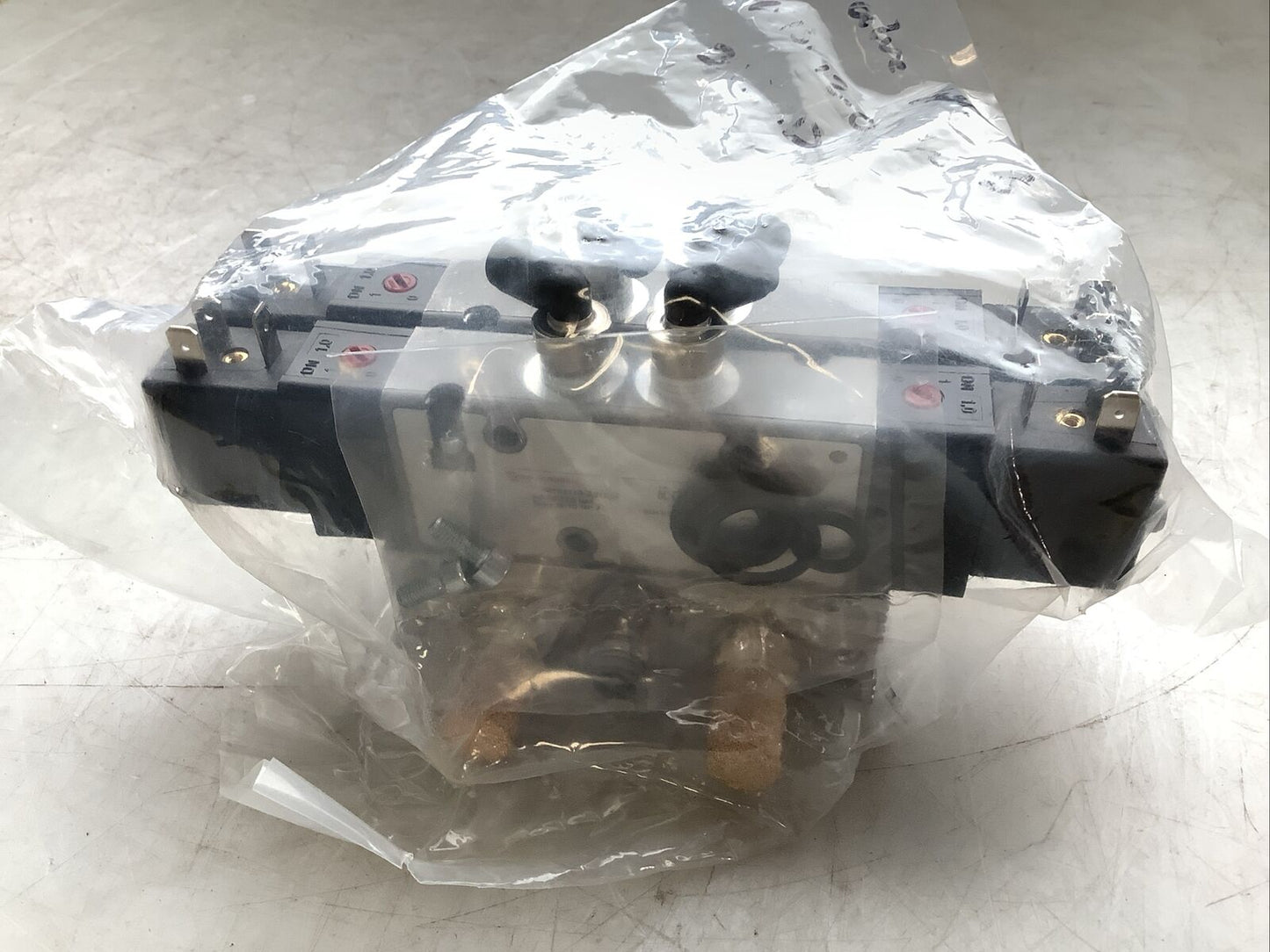 IMI NORGREN V61R511A-A213JA SOLENOID VALVE MANIFOLD ASSEMBLY U3S