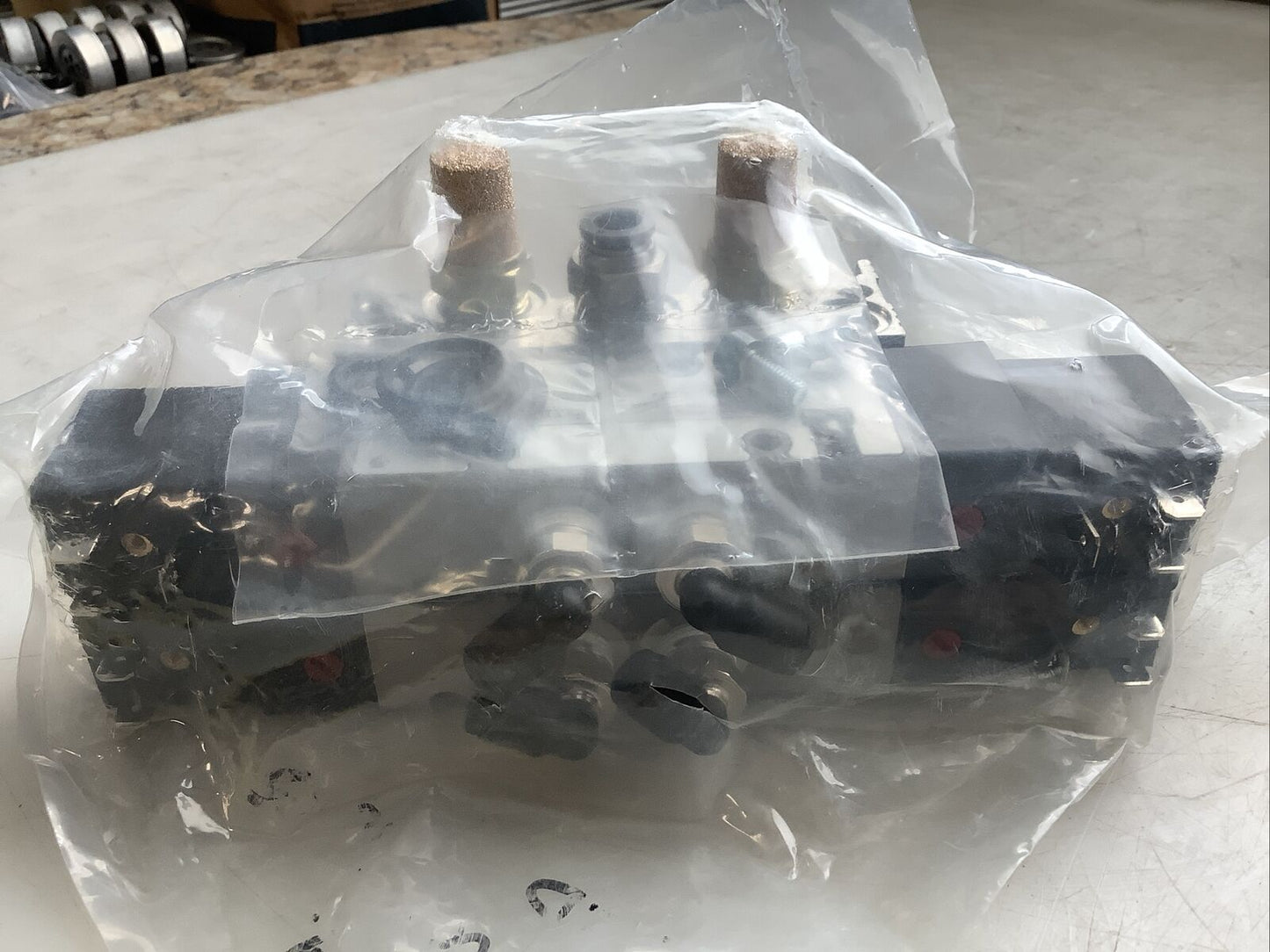 IMI NORGREN V61R511A-A213JA SOLENOID VALVE MANIFOLD ASSEMBLY U3S