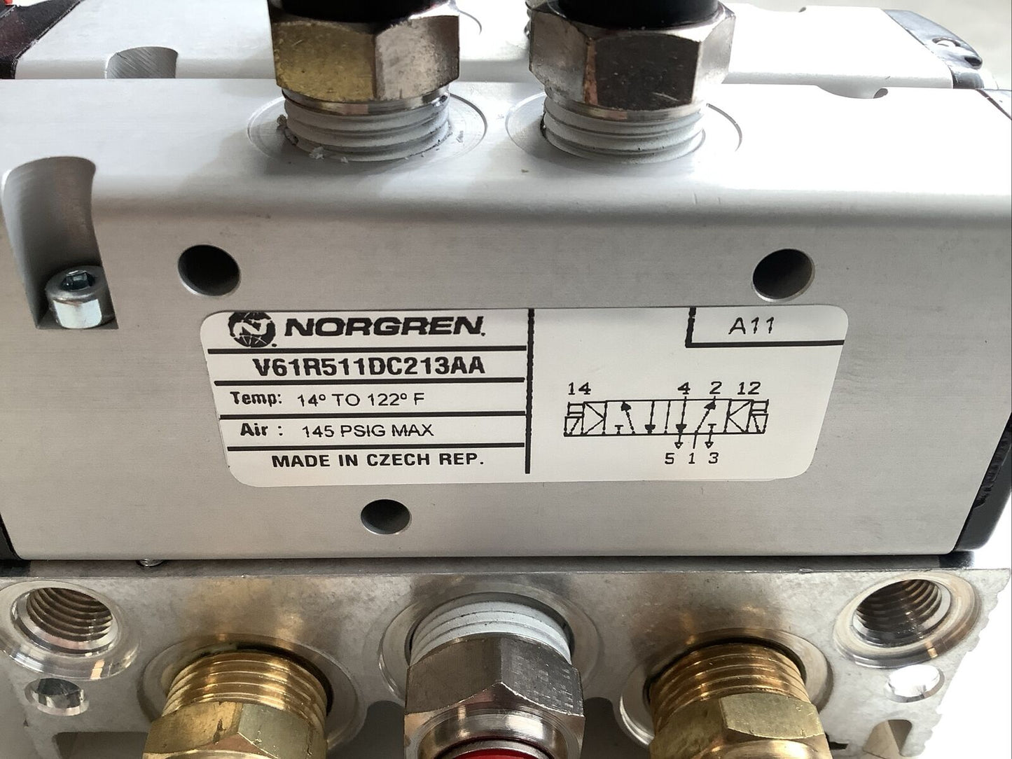 NORGREN V61R511DC213AA SOLENOID VALVE PAIR MANIFOLD 145PSIG U3S
