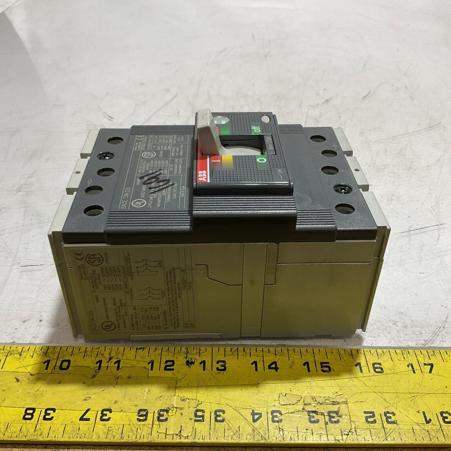 ABB SACE T3N225 SACE TMAX 175A CIRCUIT BREAKER U3S