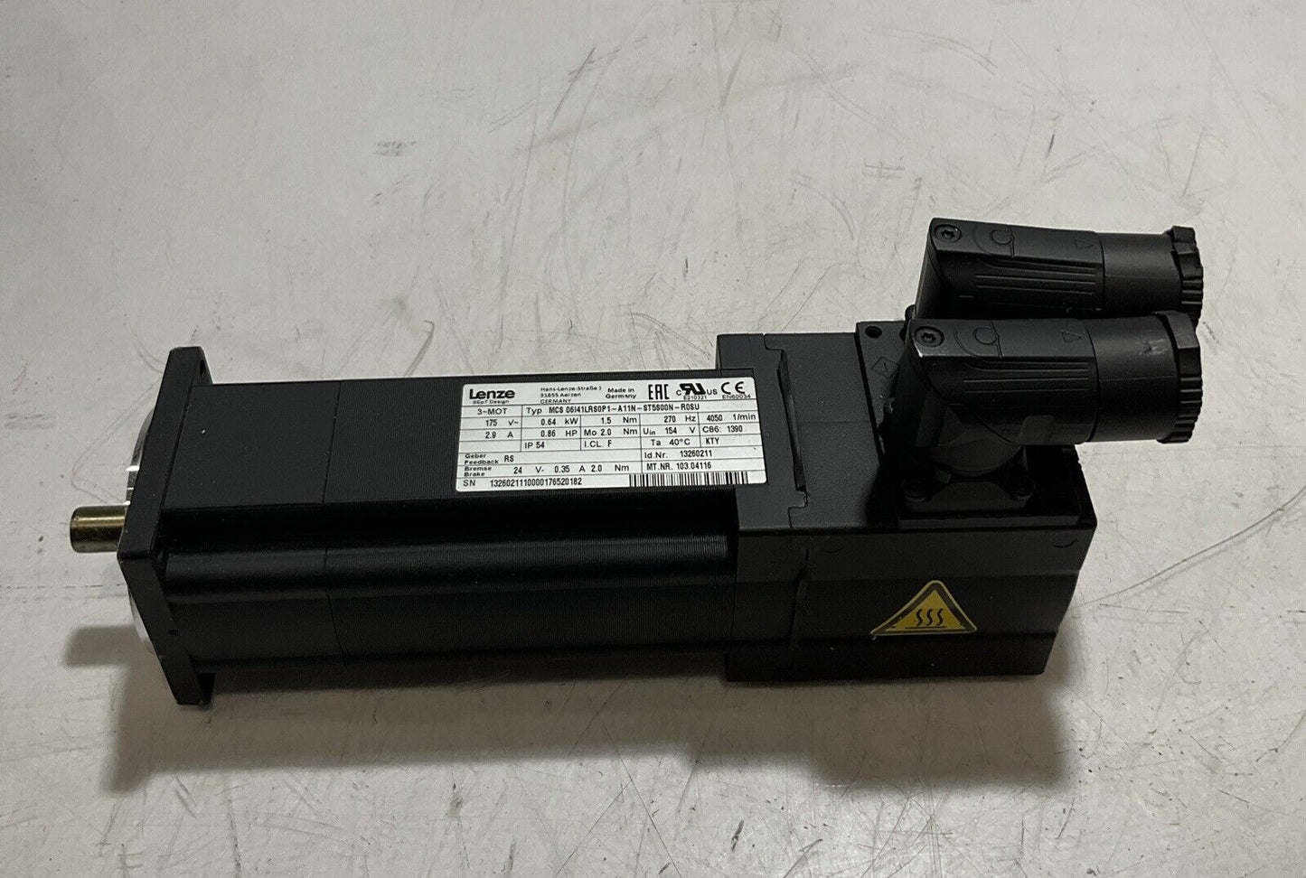 LENZE MCS06141LRSOP1-A11N-ST5SOON-R0SU SERVO MOTOR U3S