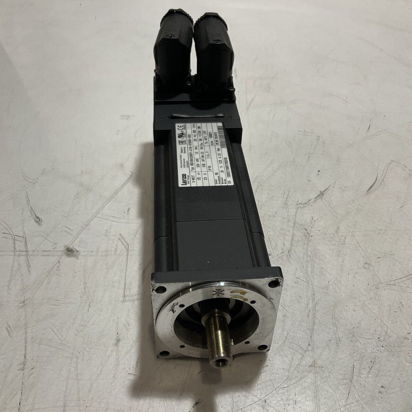 LENZE MCS06141LRSOP1-A11N-ST5SOON-R0SU SERVO MOTOR U3S
