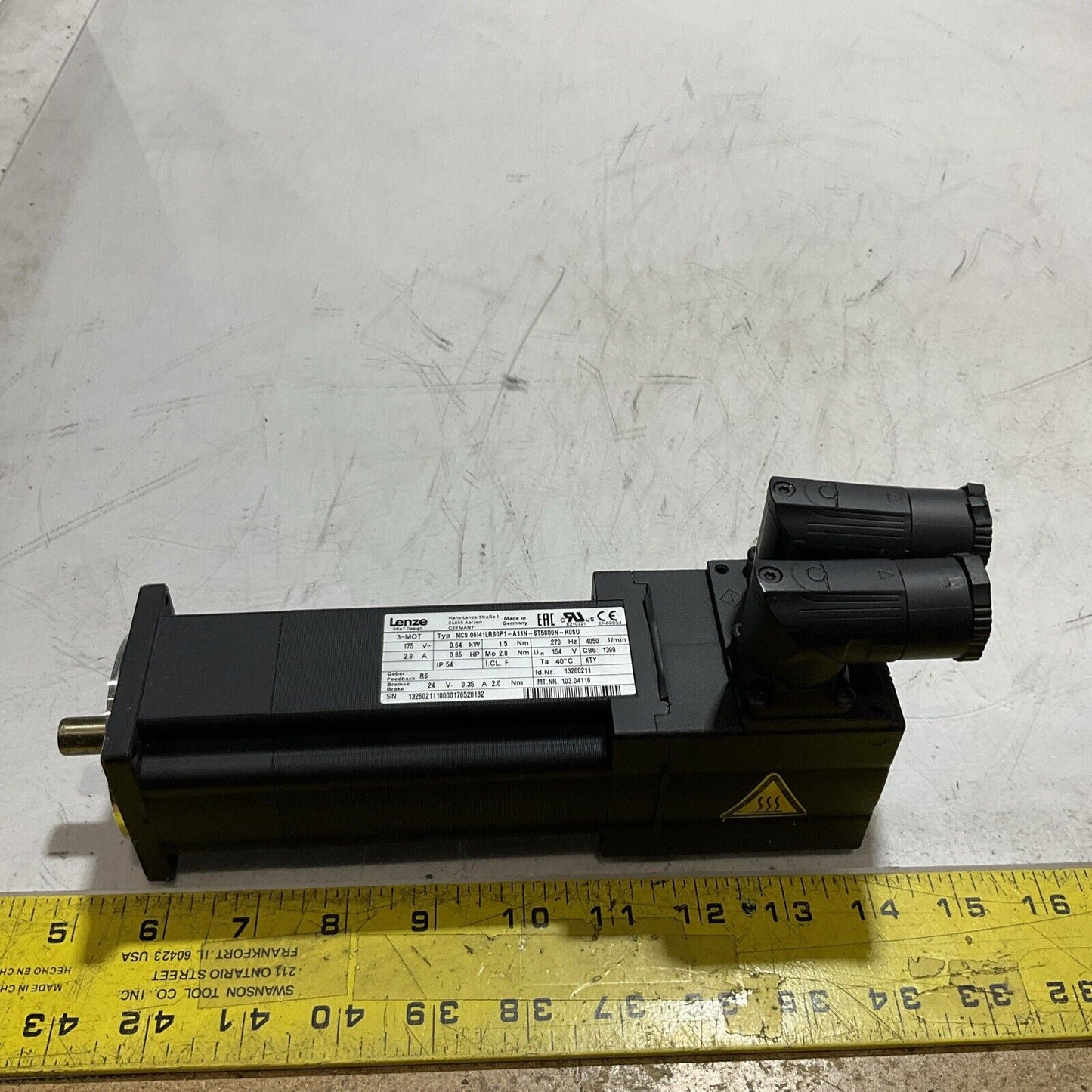 LENZE MCS06141LRSOP1-A11N-ST5SOON-R0SU SERVO MOTOR U3S