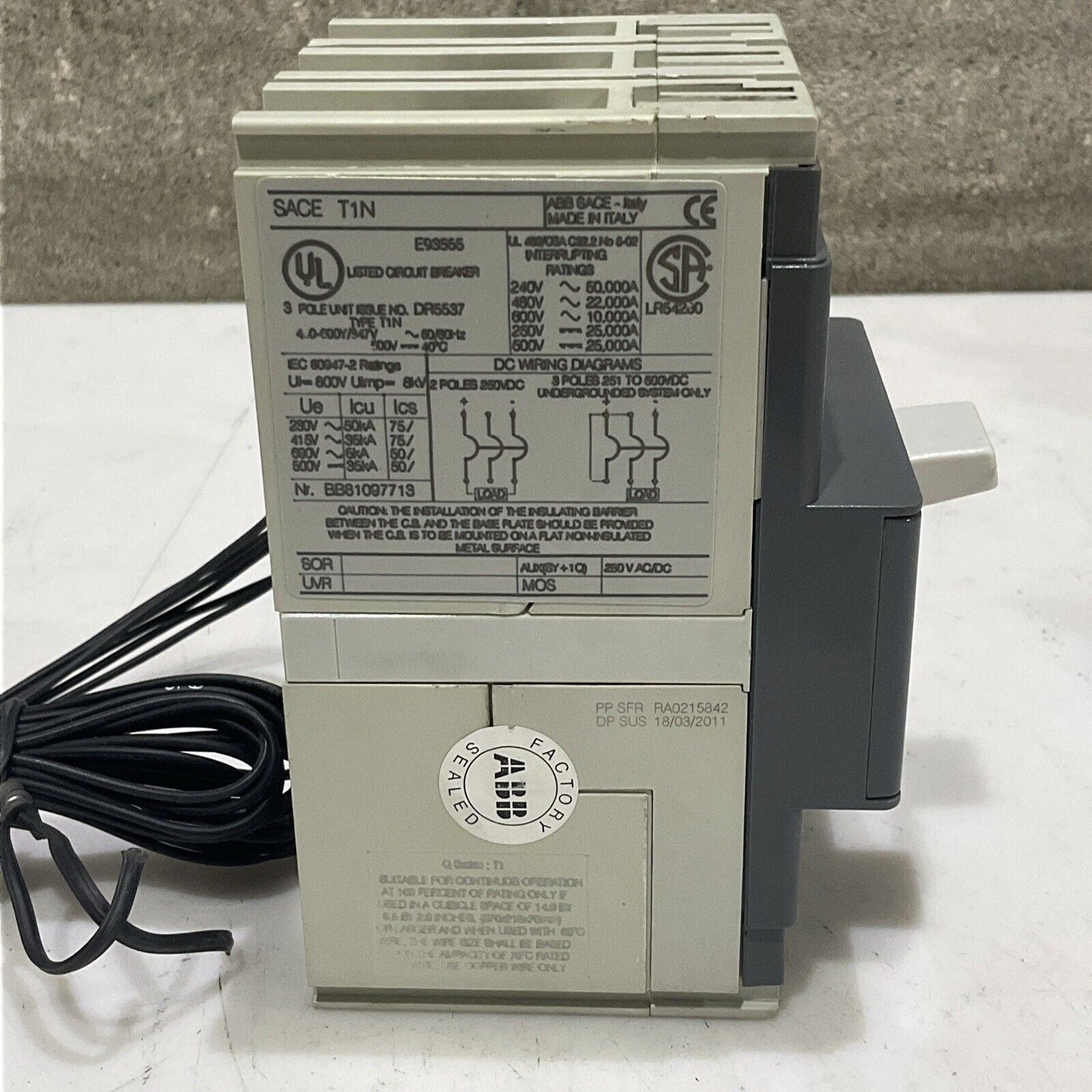 ABB SACE TMAX T1 N 100 CIRCUIT BEAKER 3 P 40 A 500 V TYPE T1N U3S