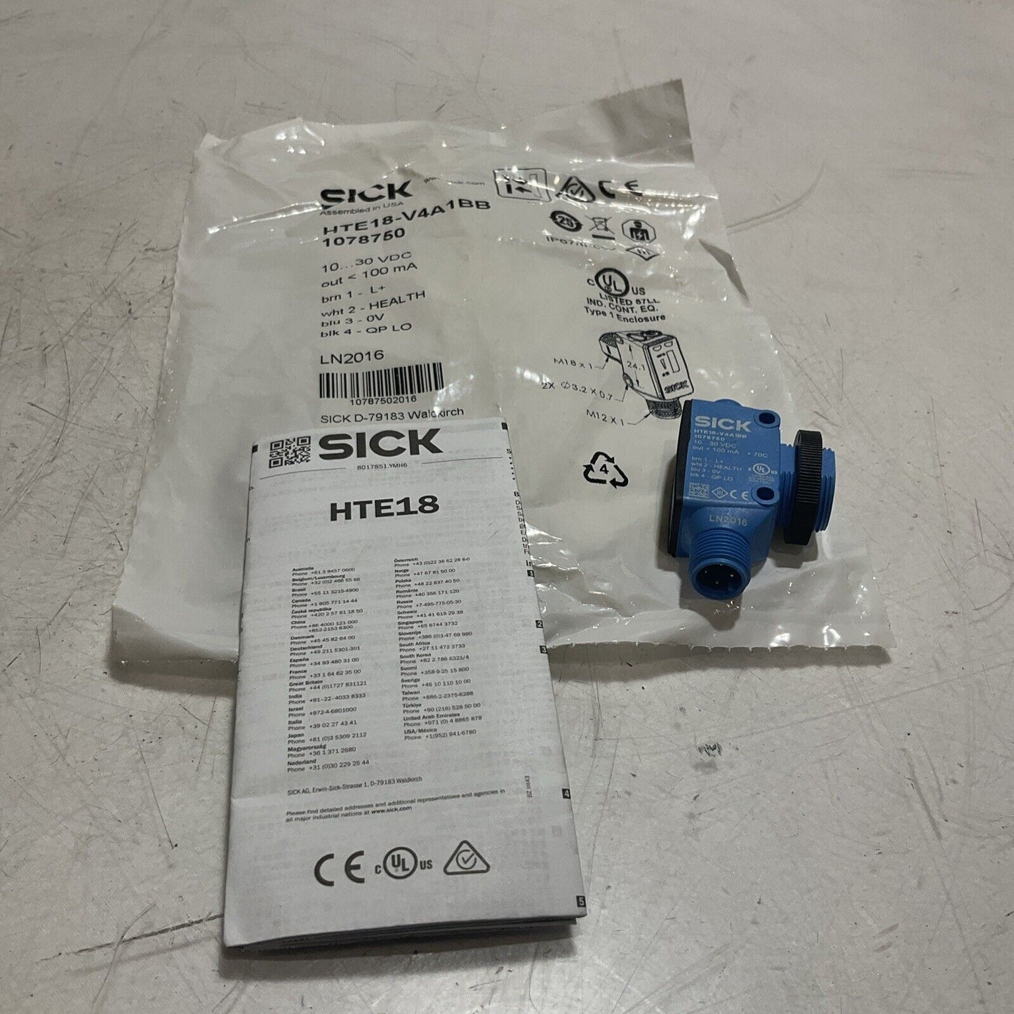SICK HTE18-V4A1BB 1078750 PHOTOELECTRIC SENSOR LOT OF 2 U3S