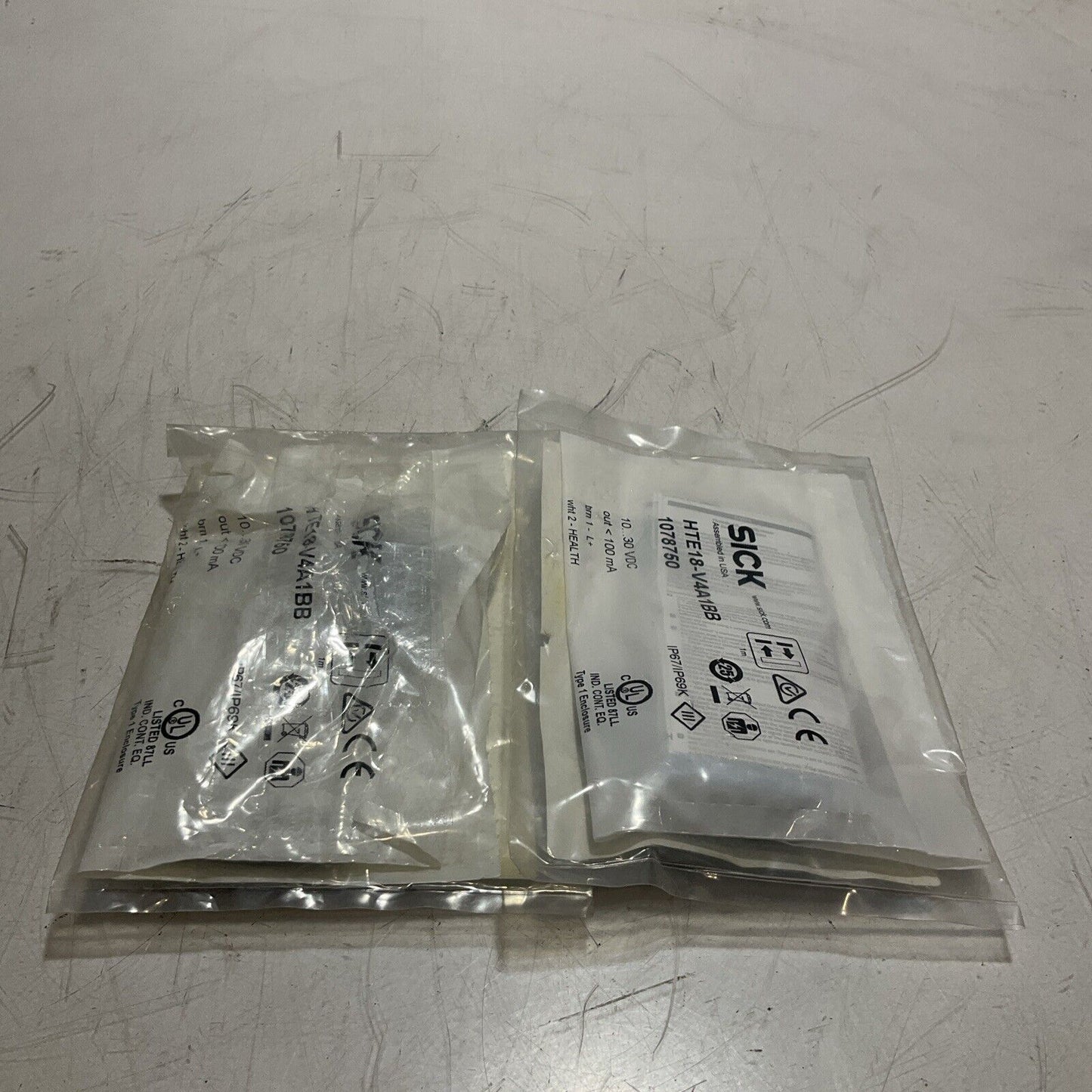 SICK HTE18-V4A1BB 1078750 PHOTOELECTRIC SENSOR LOT OF 2 U3S