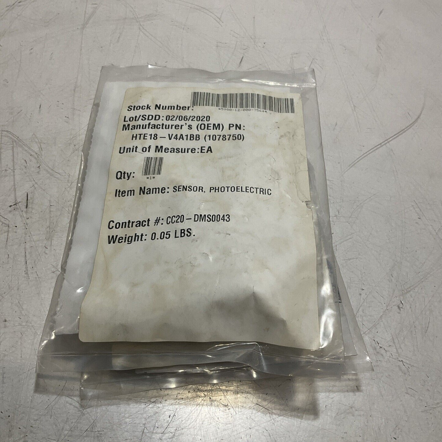SICK HTE18-V4A1BB 1078750 PHOTOELECTRIC SENSOR LOT OF 2 U3S