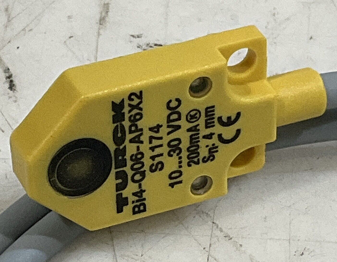 TURCK BI4-Q06-AP6X2 S1174 FLAT INDUCTIVE SENSOR ASSEMBLY U3S