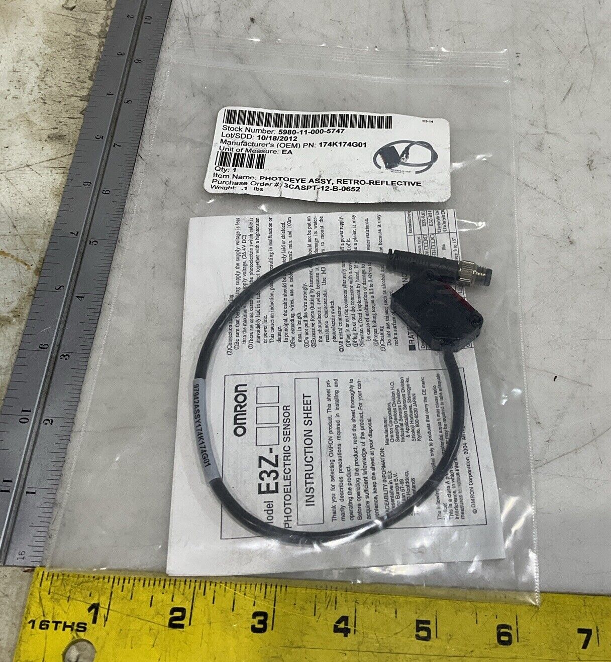 OMRON E3Z-R81-J0SRW-M3 RETRO-REFLECTIVE PHOTOEYE SENSOR ASSEMBLY U3S