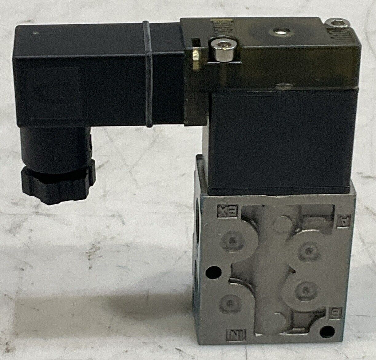MAC 46A-AA1-JDE0-1KA PNEUMATIC SOLENOID VALVE 24VDC 1.8W U3S