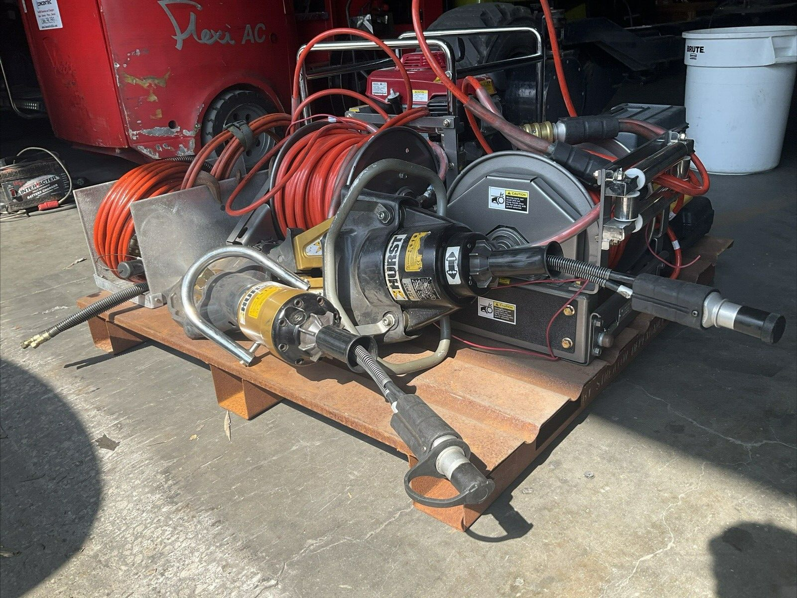 HURST JAWS OF LIFE SYSTEM, SPREADER CUTTER GAS HYDRAULIC