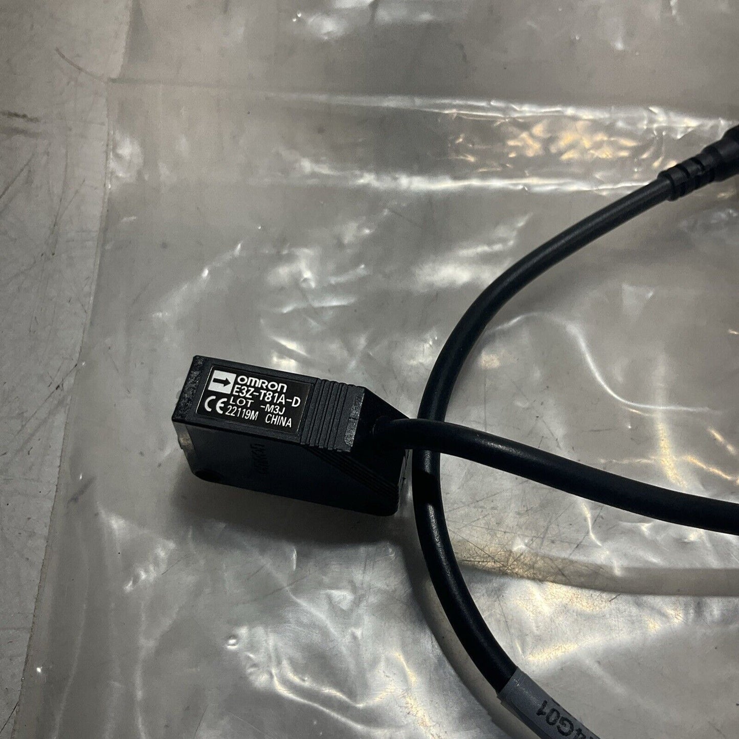 OMRON E3Z-T81A-D PHOTOELECTRIC SENSOR LOT OF 2 U3S