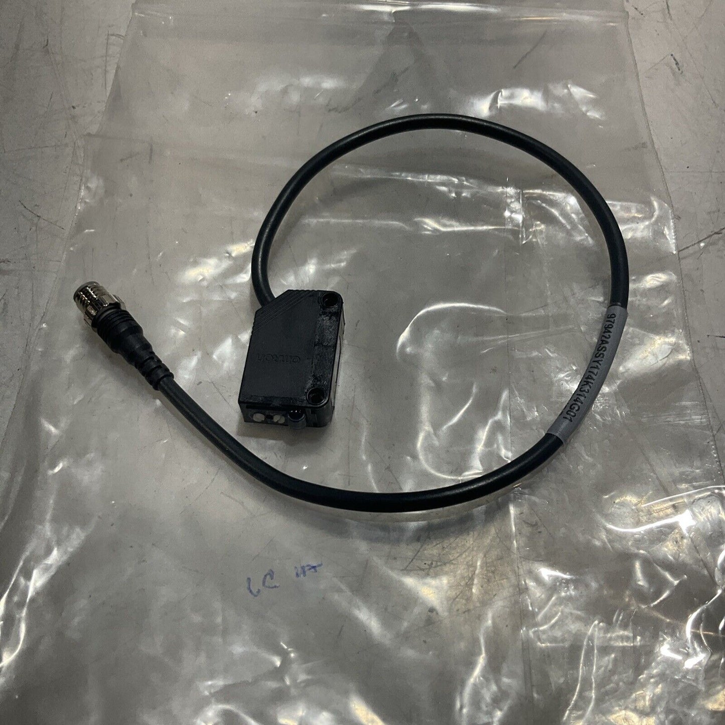 OMRON E3Z-T81A-D PHOTOELECTRIC SENSOR LOT OF 2 U3S