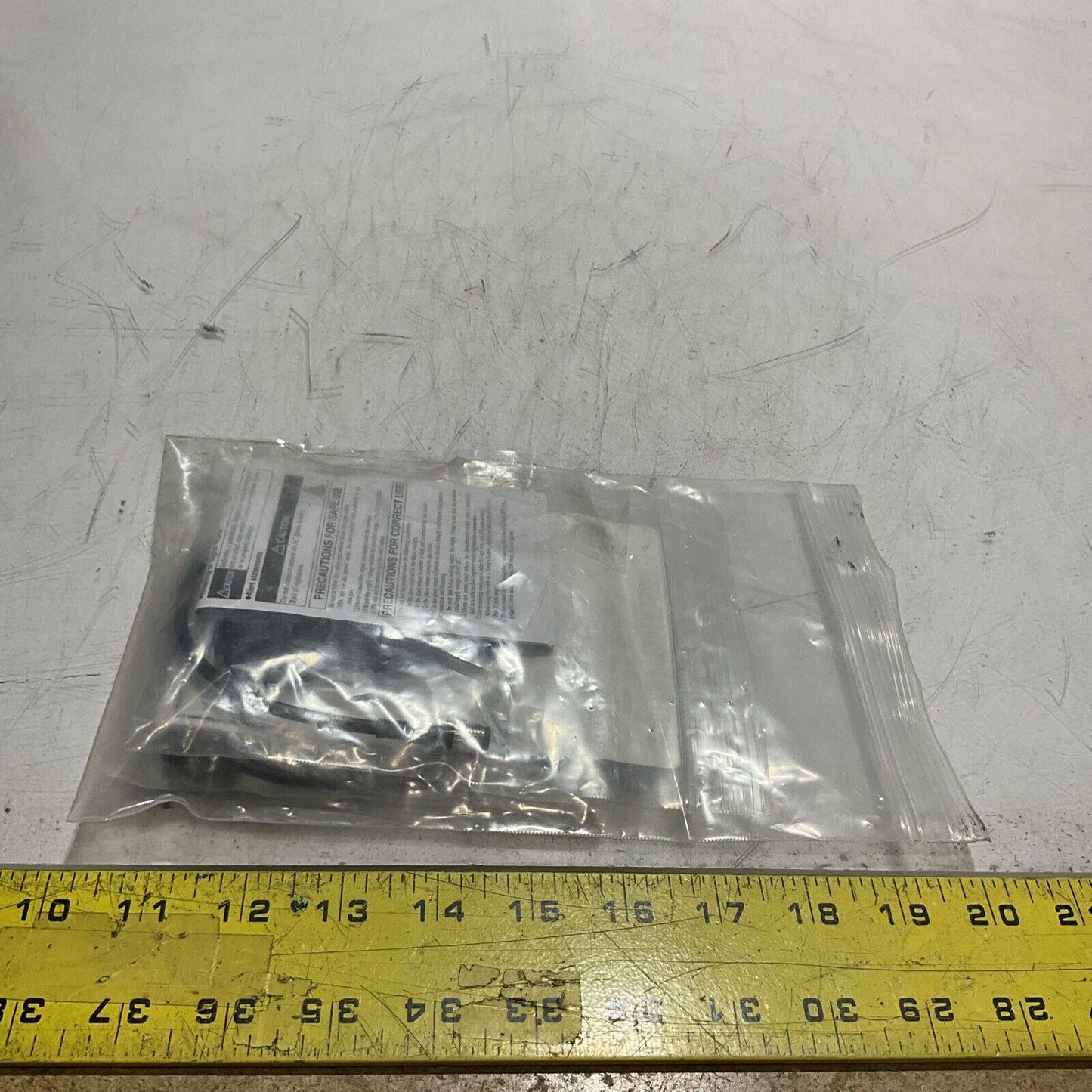 OMRON E3Z-T81A-D PHOTOELECTRIC SENSOR LOT OF 2 U3S