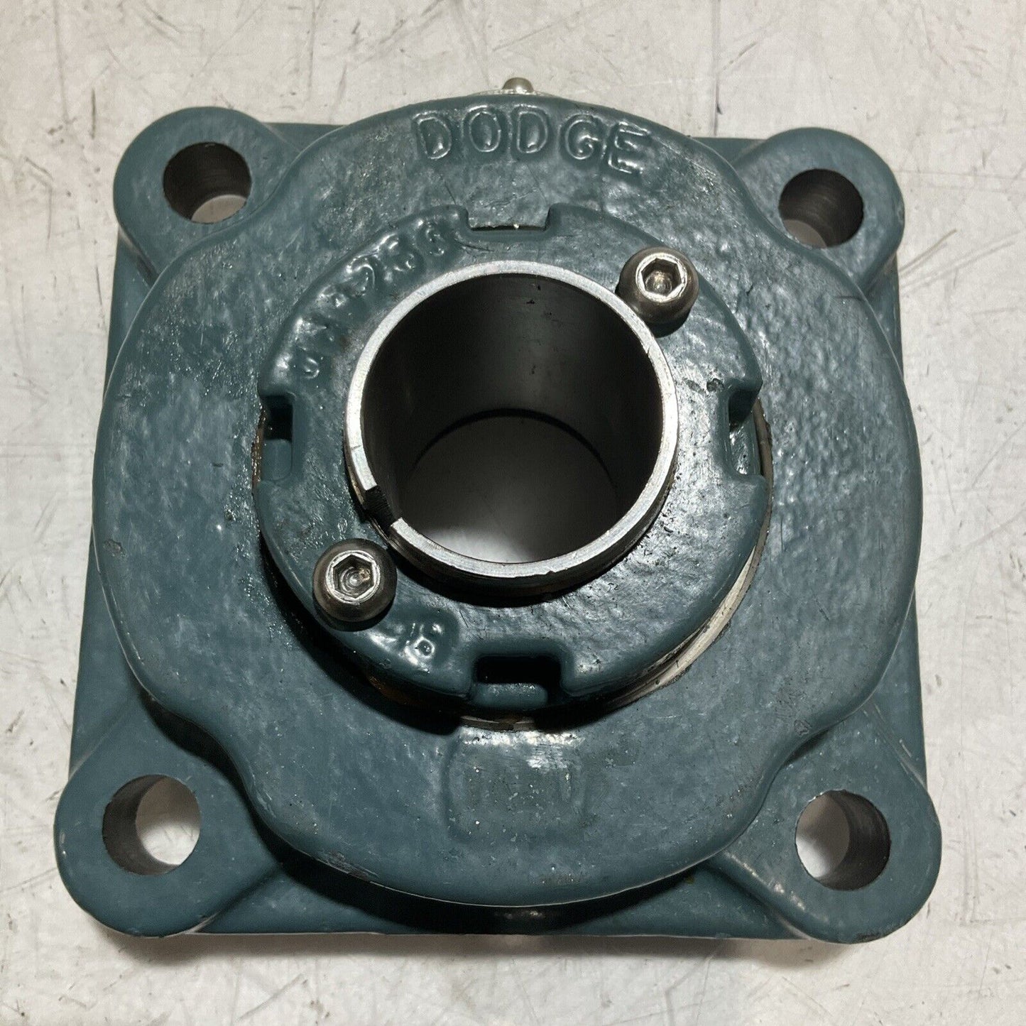DODGE 069290 058361 IMPERIAL FLAGE MOUNT ROLLER BEARING D3M