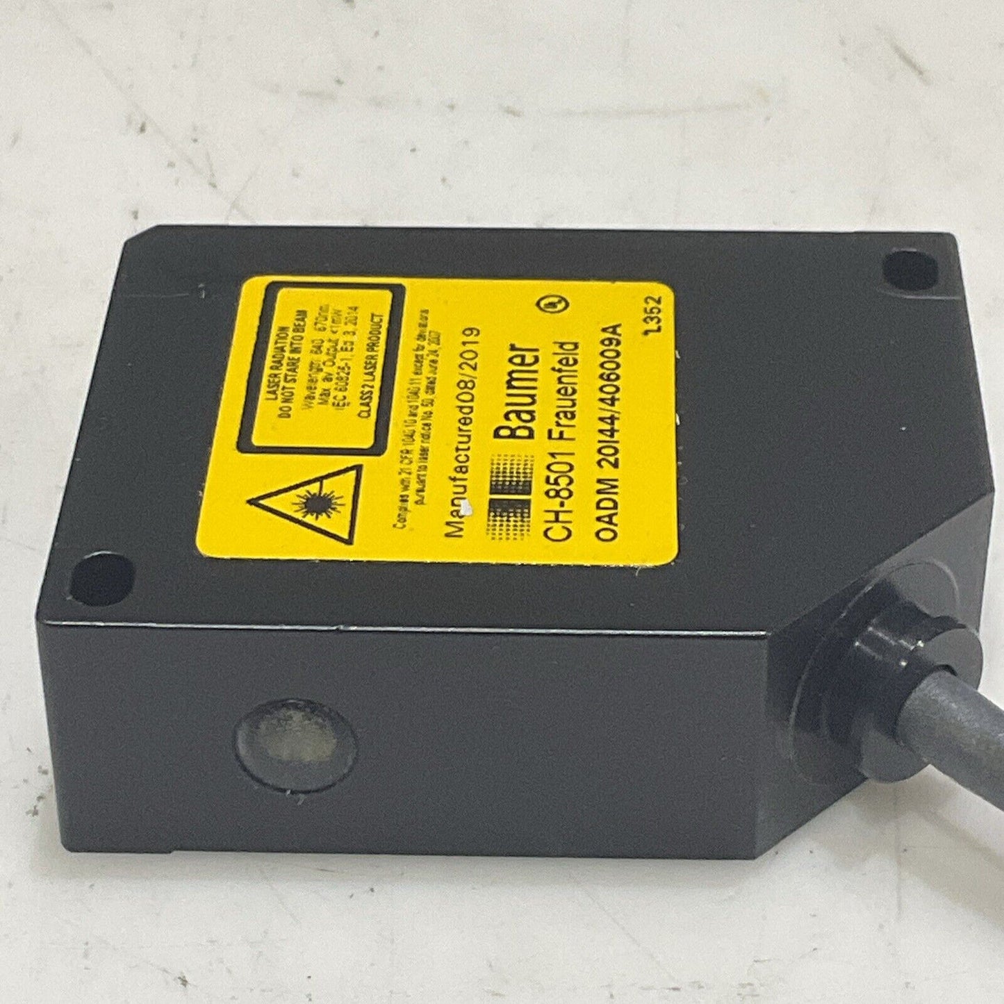 BAUMER OADM 20I44/406009A PHOTOELECTRIC DISTANCE SENSOR LONG 28V RANGE 675NM U3S