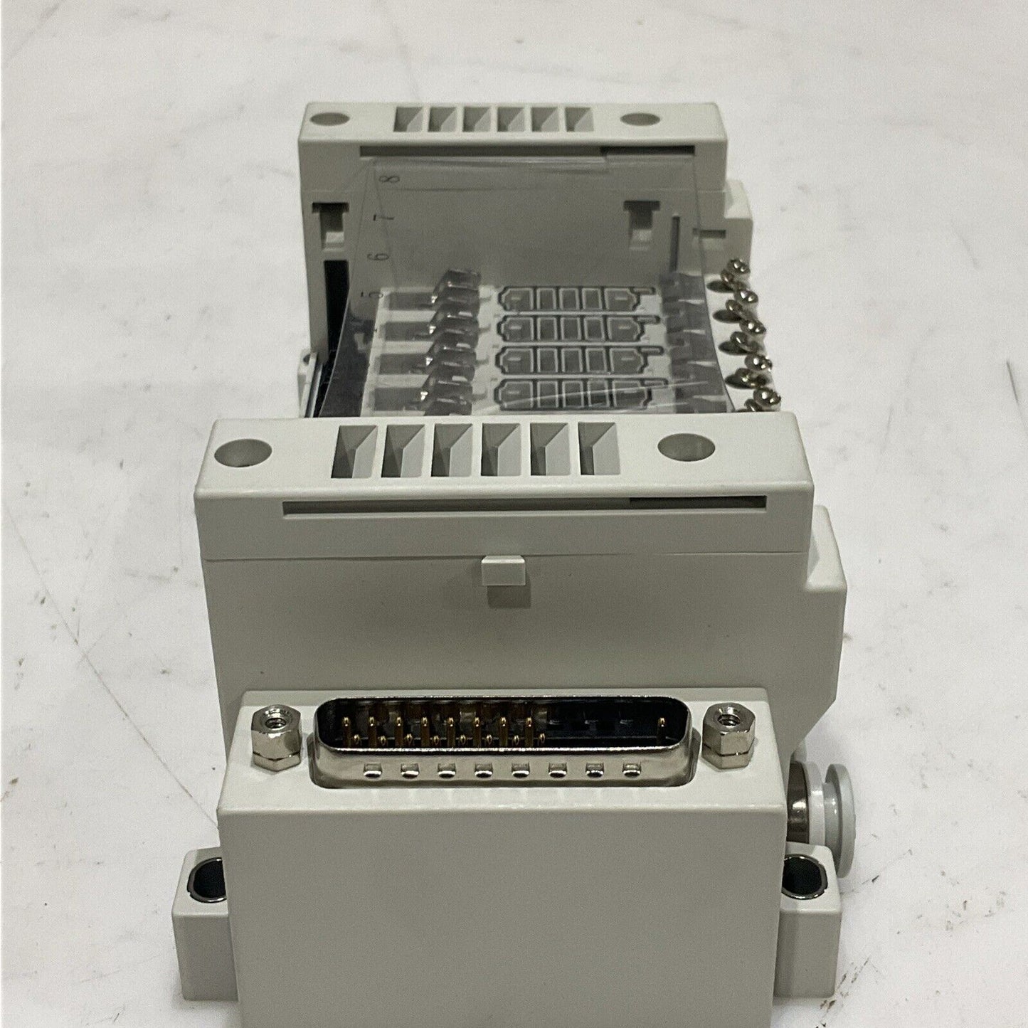SMC VV5Q11-08C6FU0-NS-X50US VALVE PNEUMATIC MANIFOLD BASE U3S
