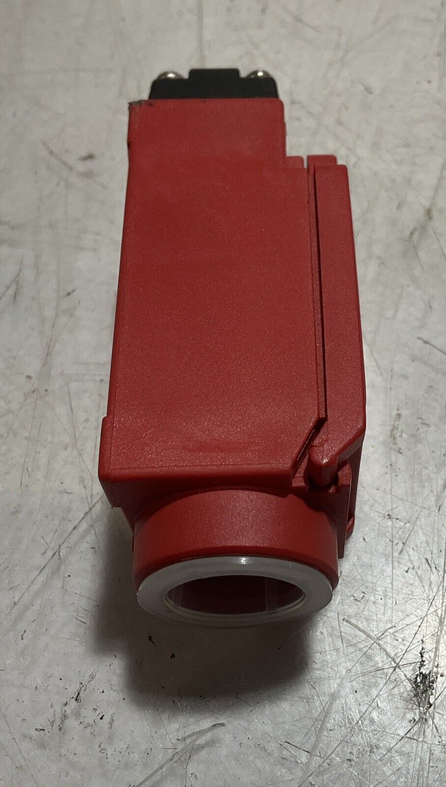 A-B ALLEN-BRADLEY 440P-CRPS11B A GUARD MASTER LIMIT SWITCH RM6