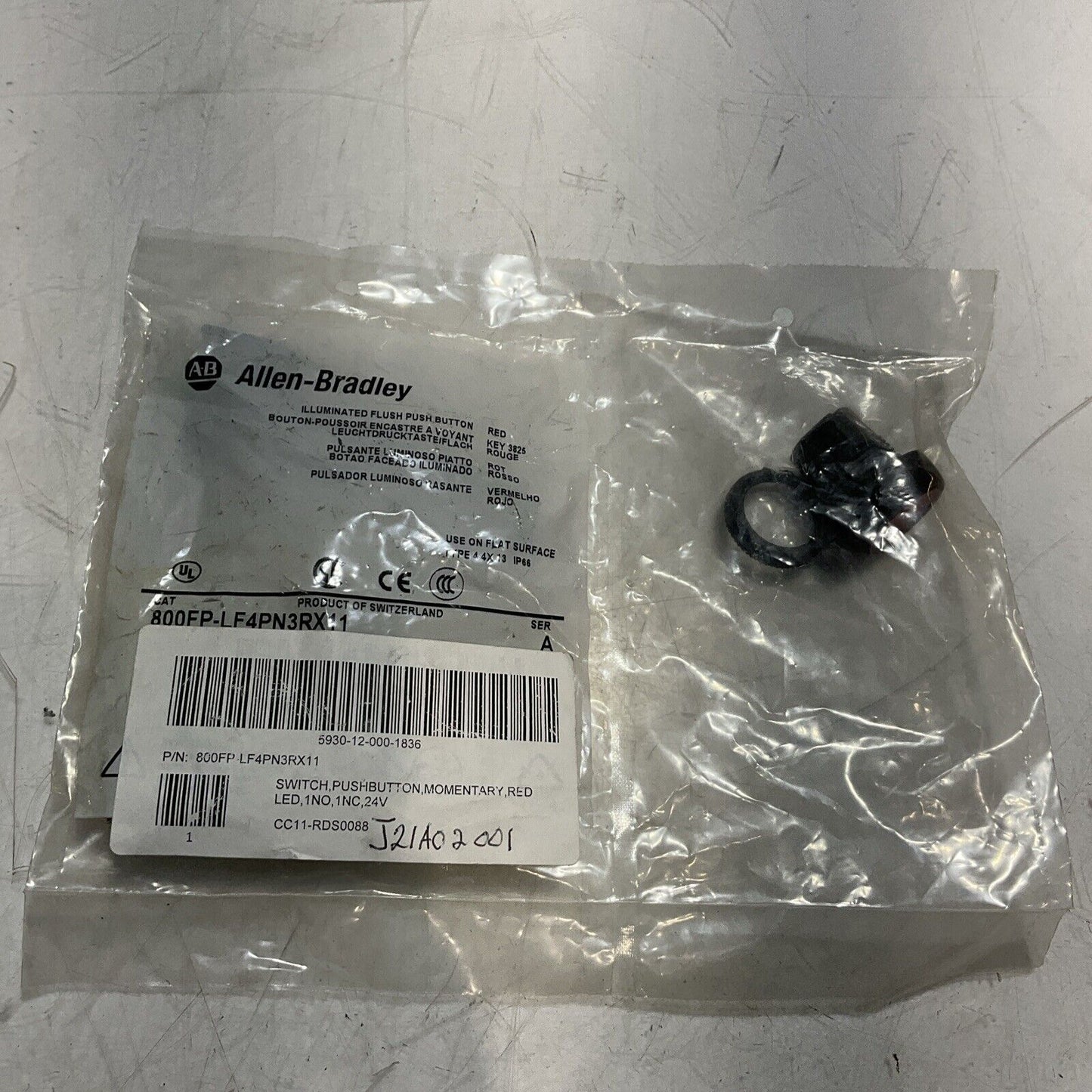 A-B ALLEN-BRADLEY 800FP-LF4PN3RX11 ILLUMINATED FLUSH PUSH BUTTON RED U3S
